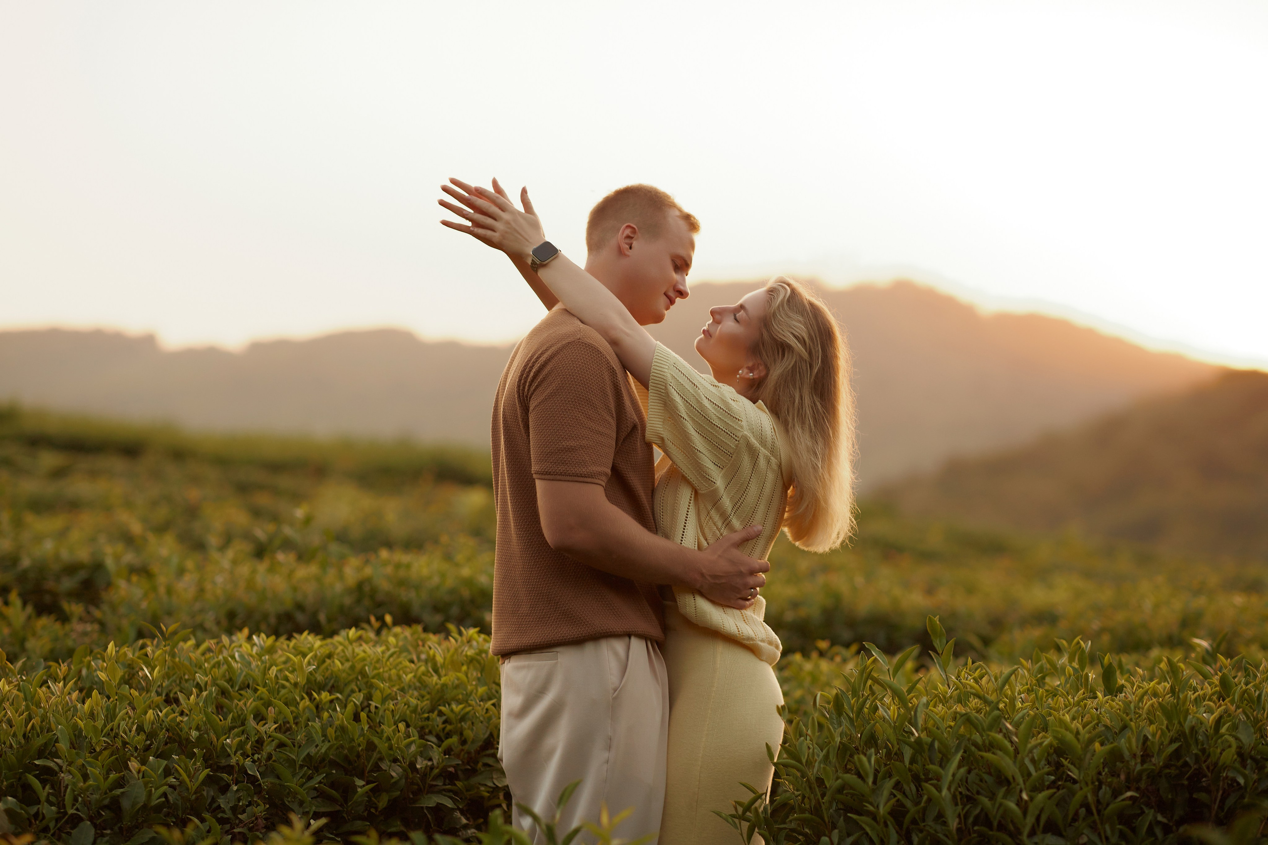 Фотограф Сочи фотограф в Сочи фотосессия в Сочи фотосессия Сочи фотосессия Красная поляна фотограф Красная поляна Фотограф Адлер Визажист Сочи Визажист в Сочи свадьба в Сочи рестораны Сочи девушки укладка макияж мейк  сочи рестораны путешествия wedding in the mountains Новогодние фотосессии семейная фотосессия на море лошади конные прогулки в Сочи. Фотосессия с лошадью. Фотосессия в горах.