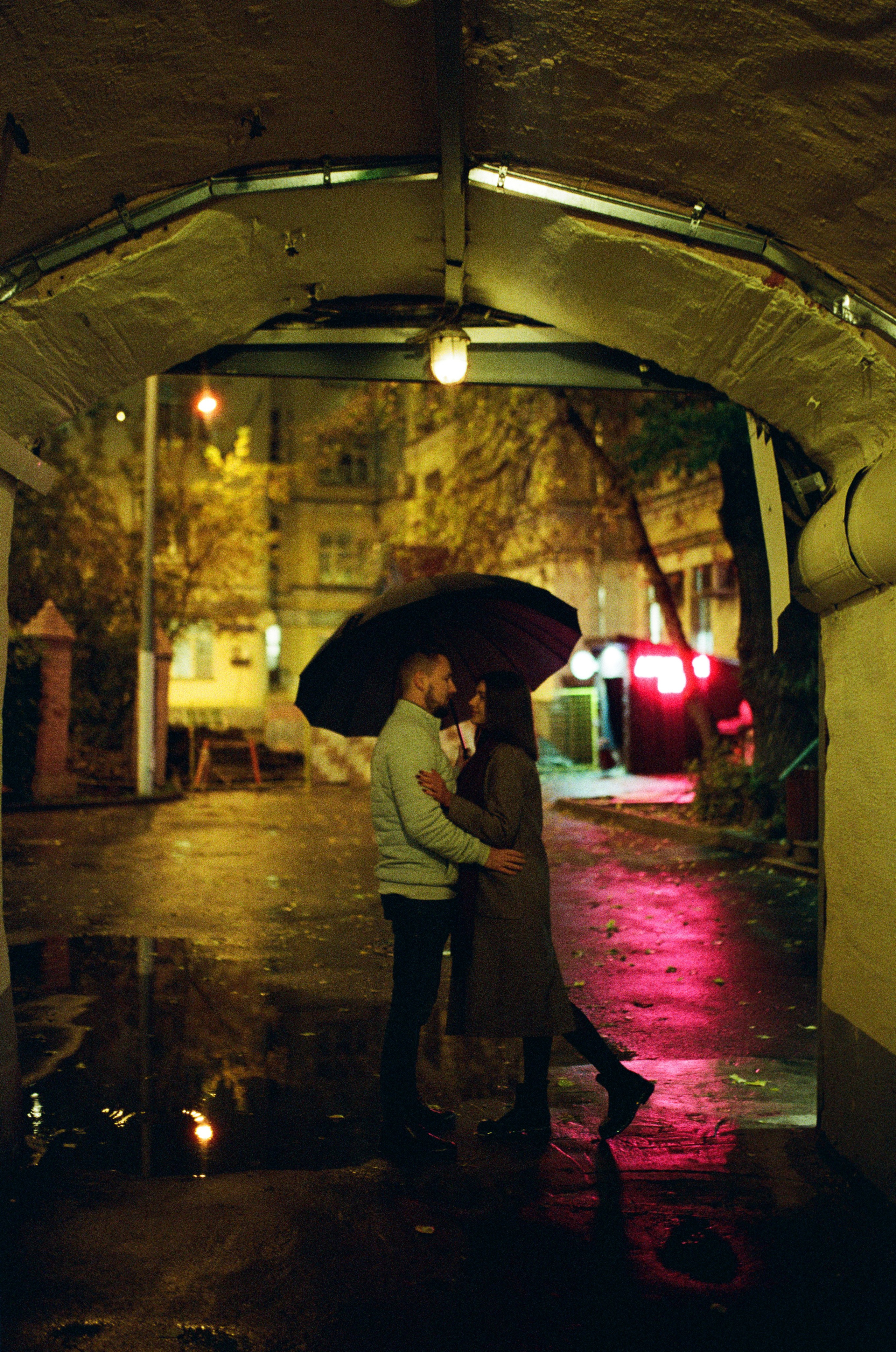 Вероника и Василий. В уютных переулках Москвы. Цифра и плёнка. Настя Оленченко, портретный/семейный фотограф на цифру и плёнку Москва