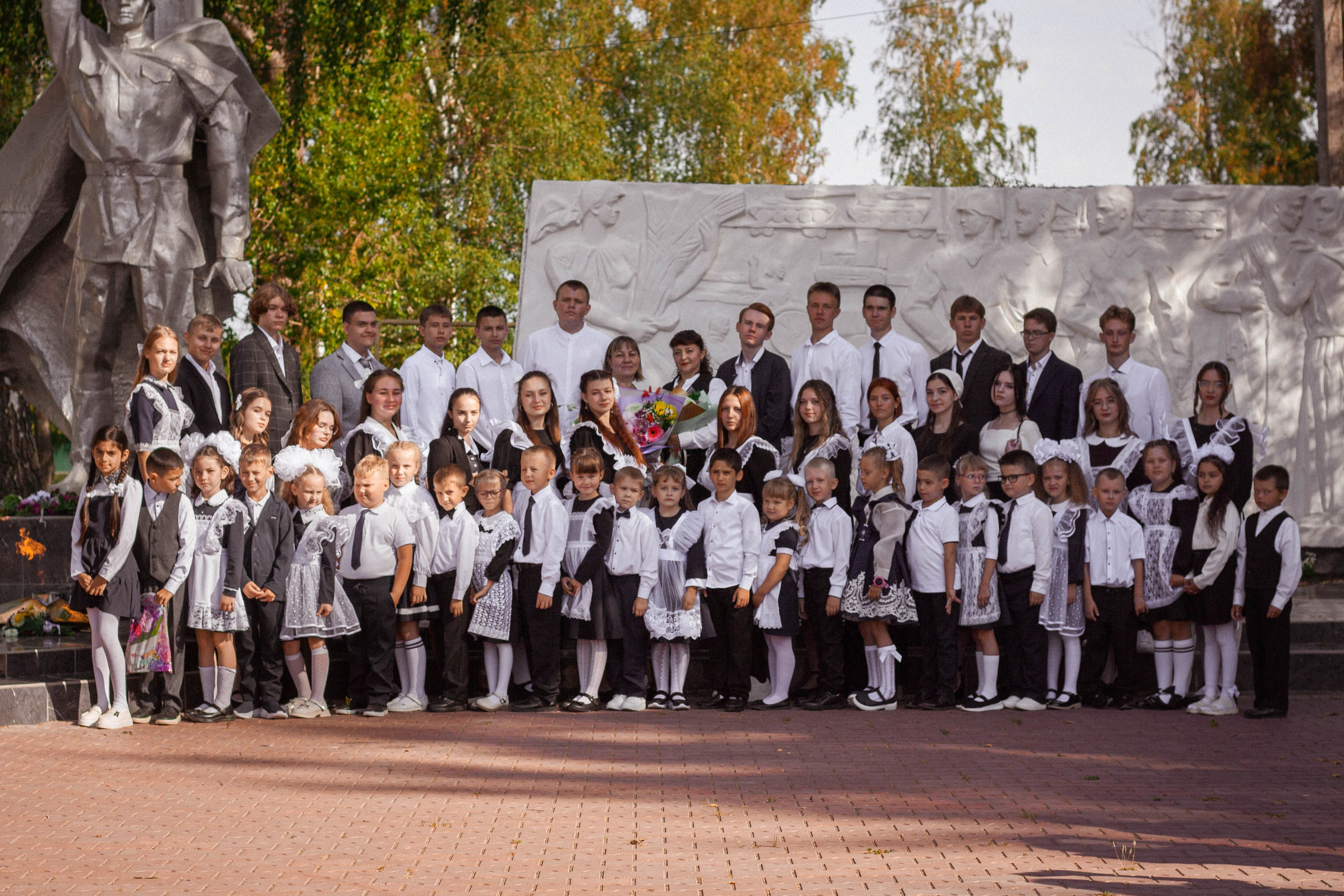 11 класс линейка. Портретный фотограф в Саратове