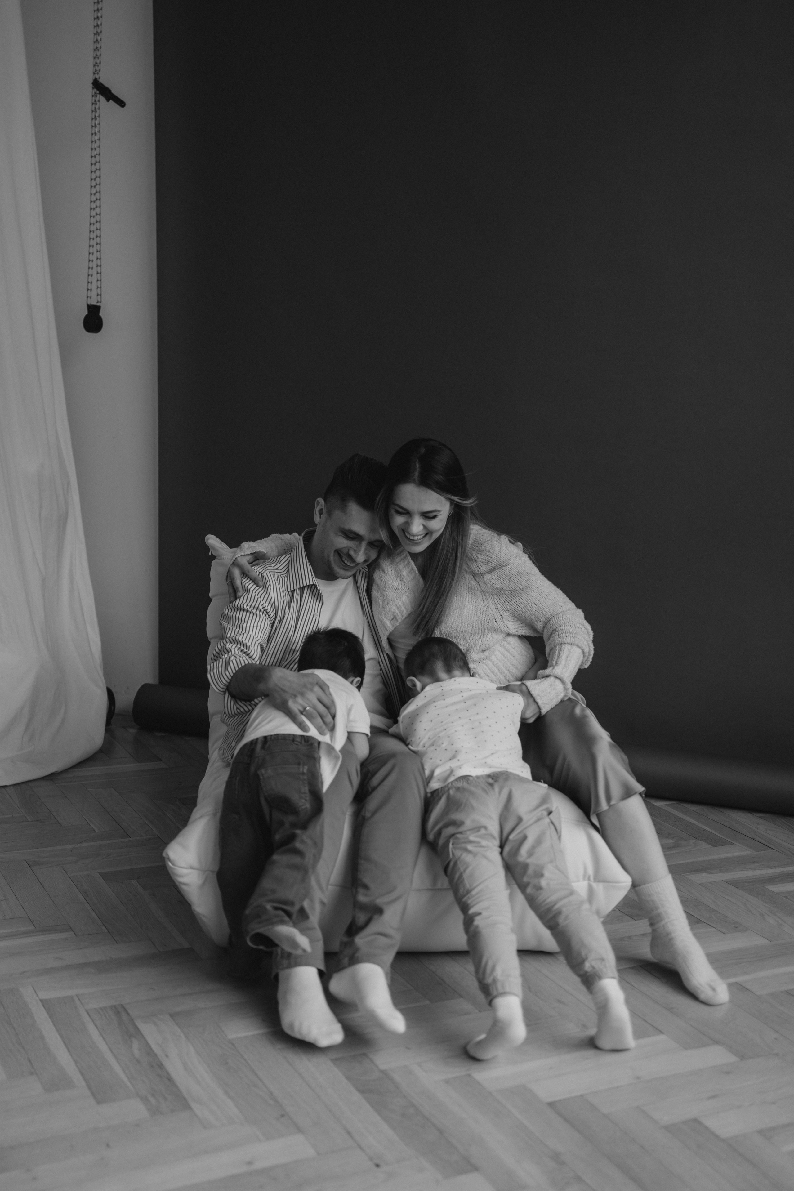 Инна, Иван и малыши Егор и Саша. Семейный, домашний, ньюборн фотограф Москва Цветкова Елизавета