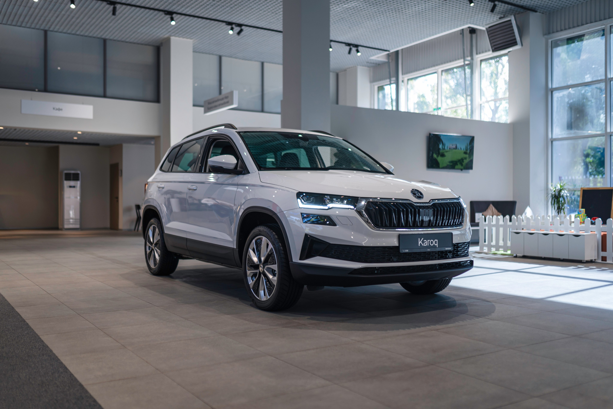 Skoda Dealership. Чен Станислав | Автомобильный фотограф | Алматы, Казахстан