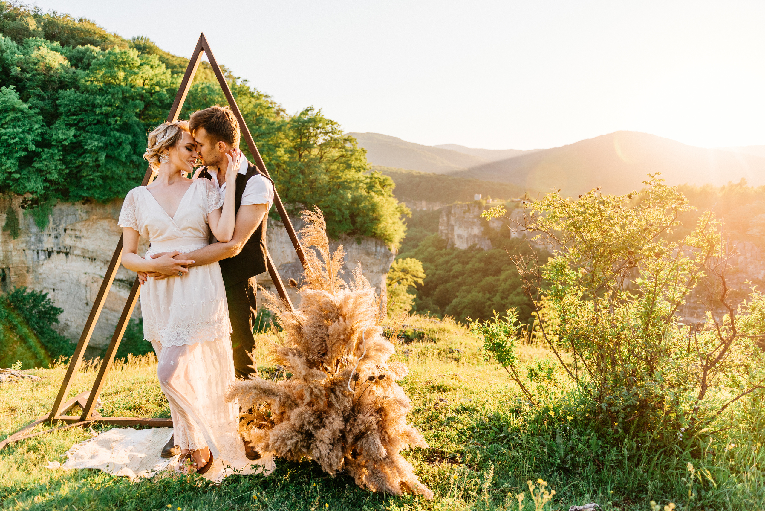 Свадебная фотосессия в стиле Бохо в Лагонаки. Fedor Lemeshko — Destination Wedding and Family Lifestyle photographer