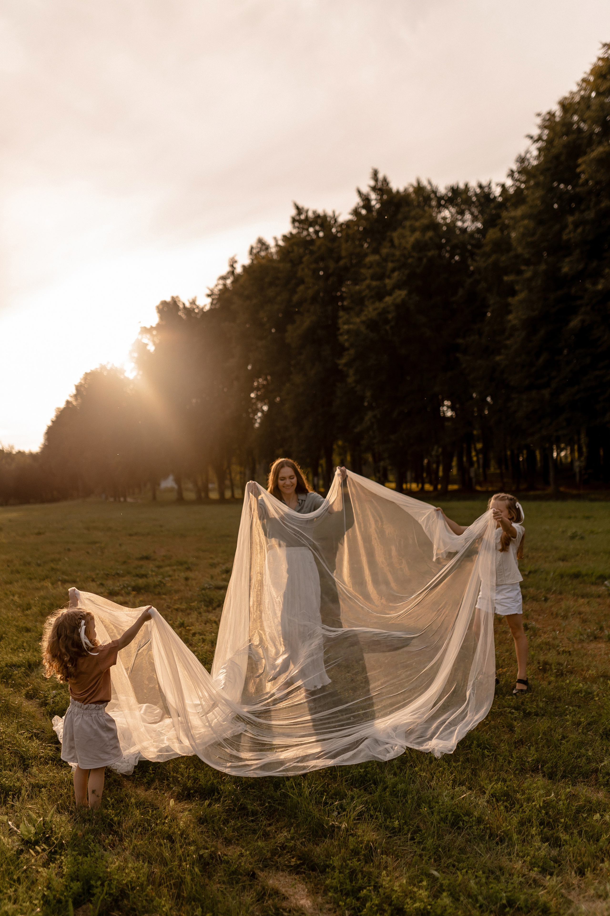 Юлия, Оливия, Эмилия. Свадебный фотограф Елена Ловцевич