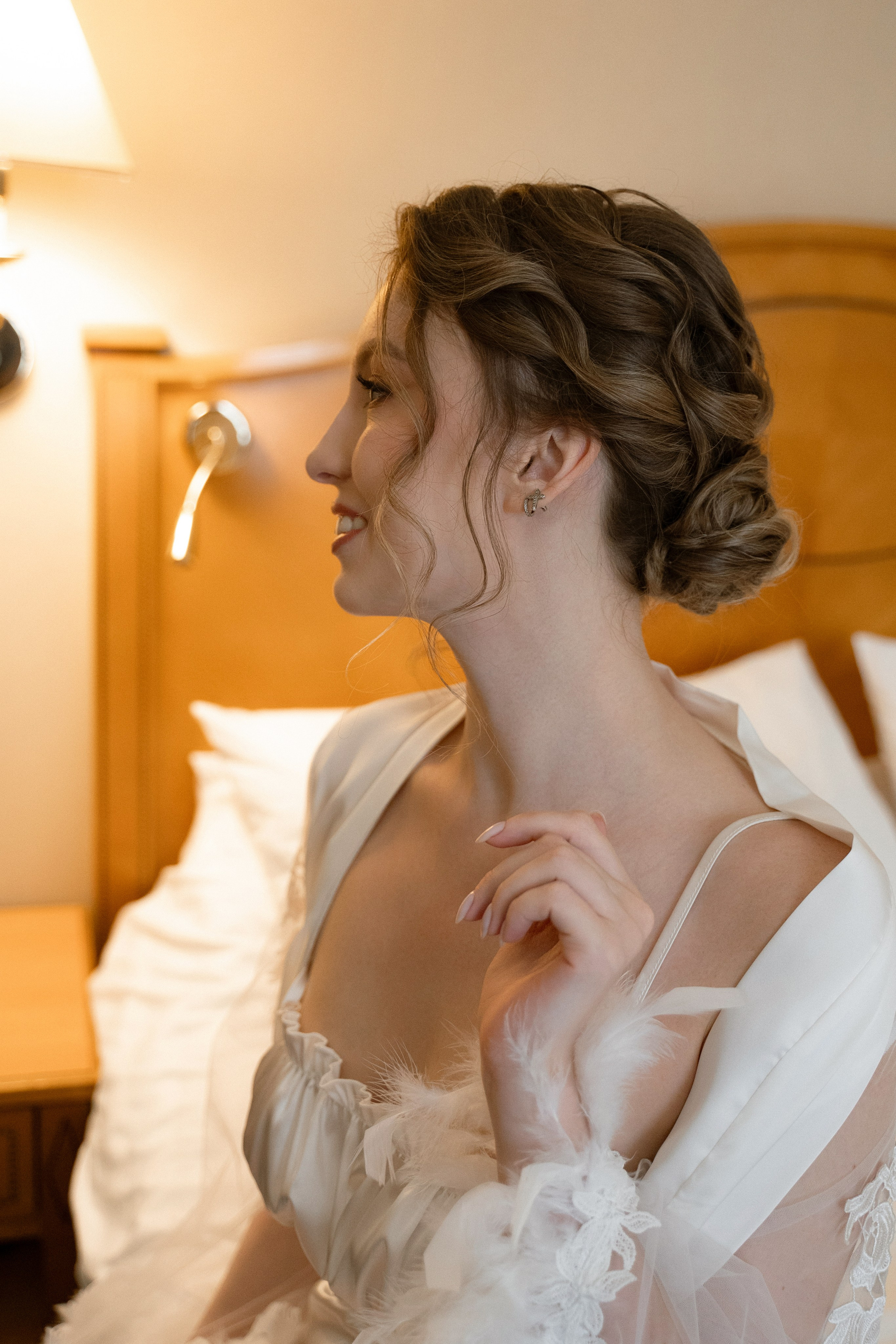 Свадебные прически. Юлия Штовбань — ваш визажист и стилист по волосам в Москве