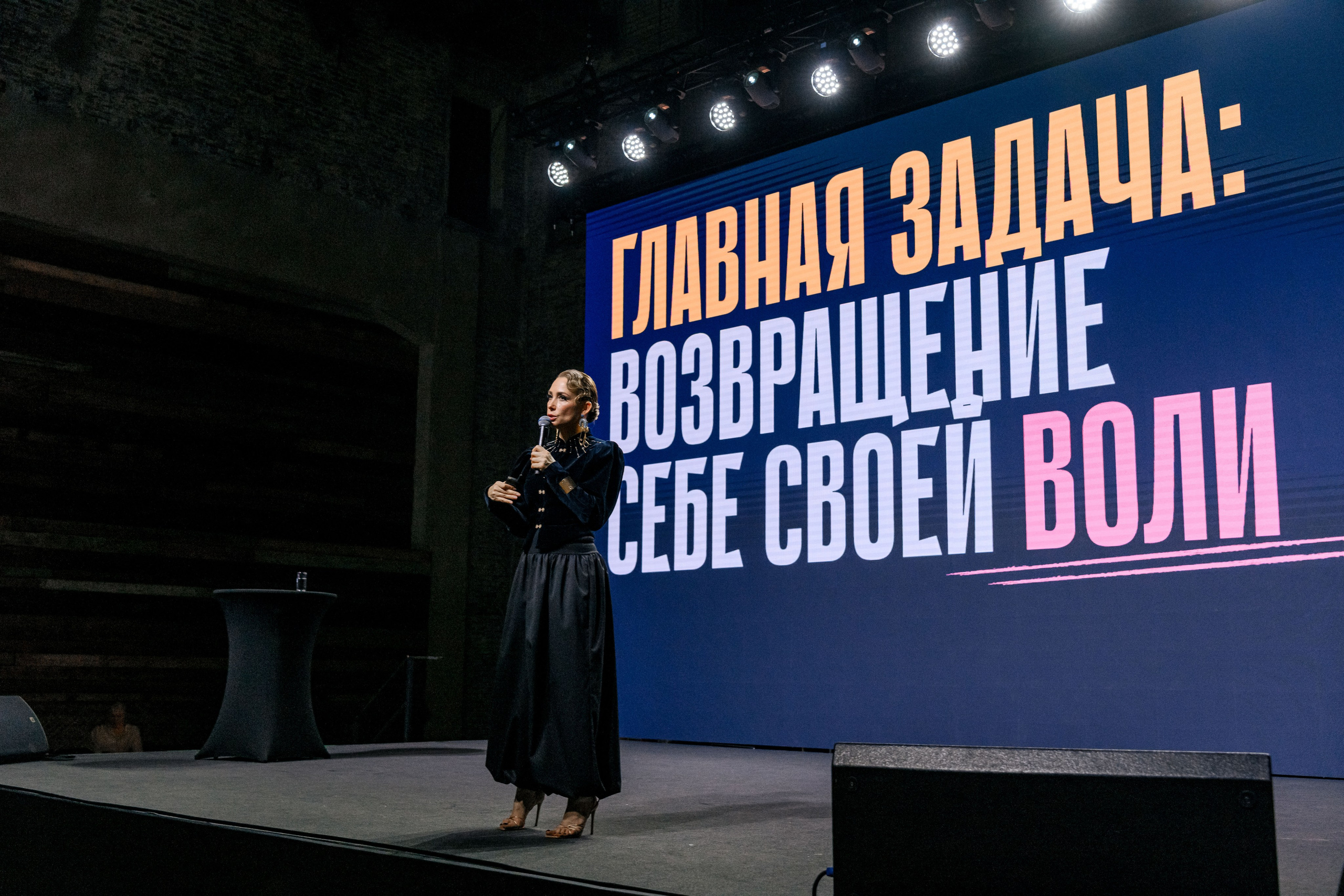 YOUTUBE ЖУРНАЛ ЖЕНЩИНЫ. Максим Комаров — Профессиональный фотограф