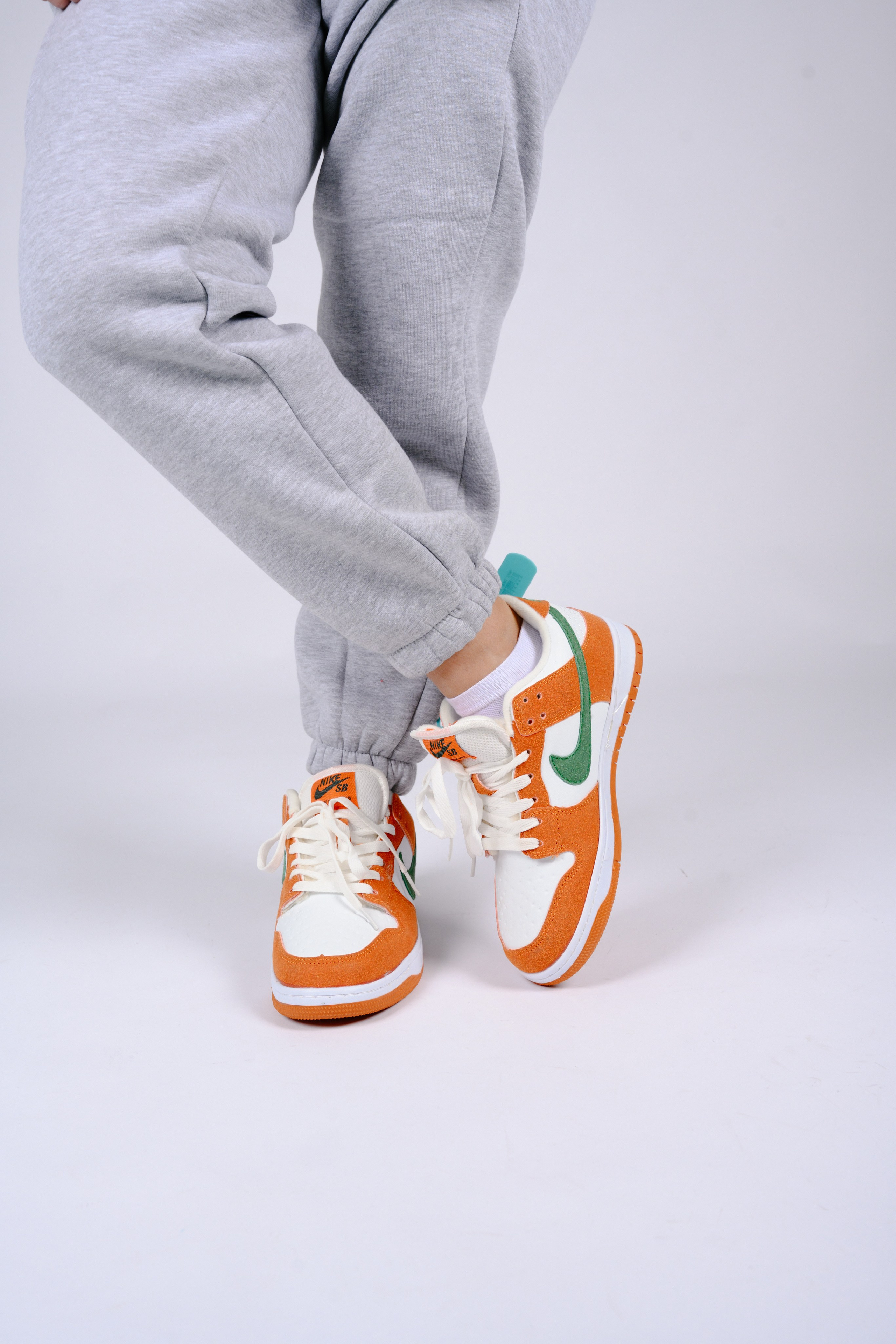 Кроссовки для wb. Фотограф в Красноярске