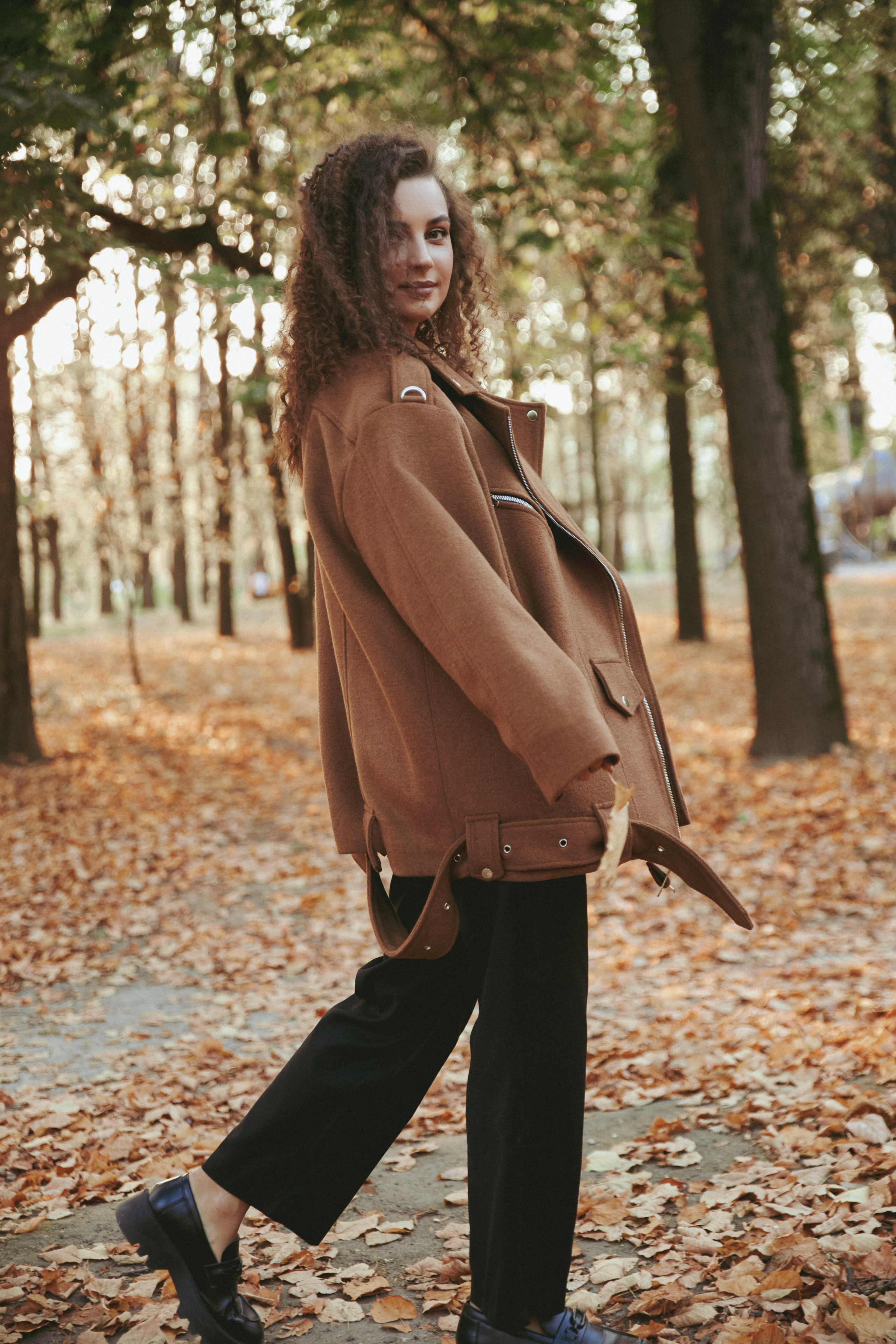 Уличная фотосессия для девушки. Brand и контент фотограф