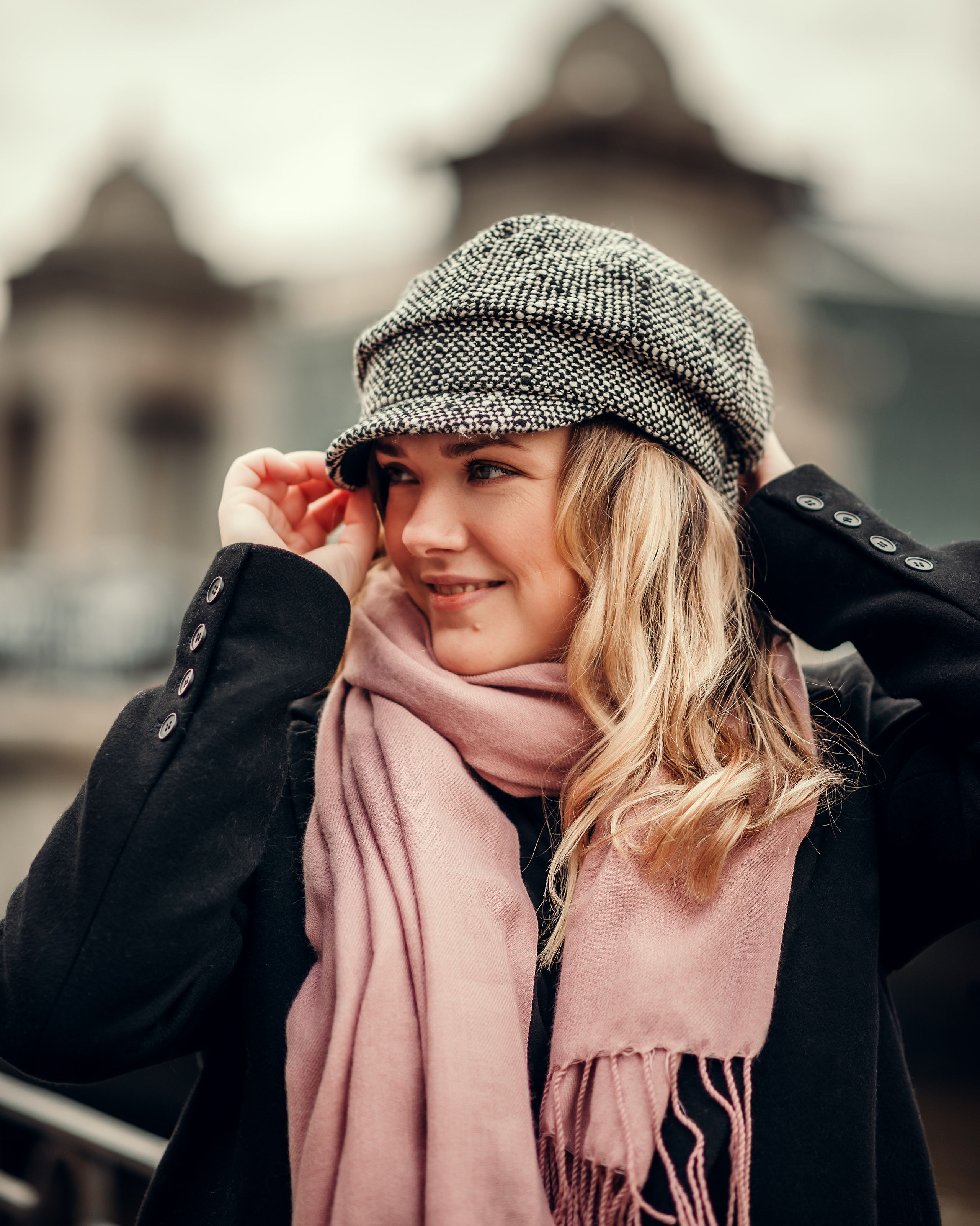 Анна, парадная «Ромашка» и мост Ломоносова. Фотограф в Санкт- Петербурге Мария Золотарь