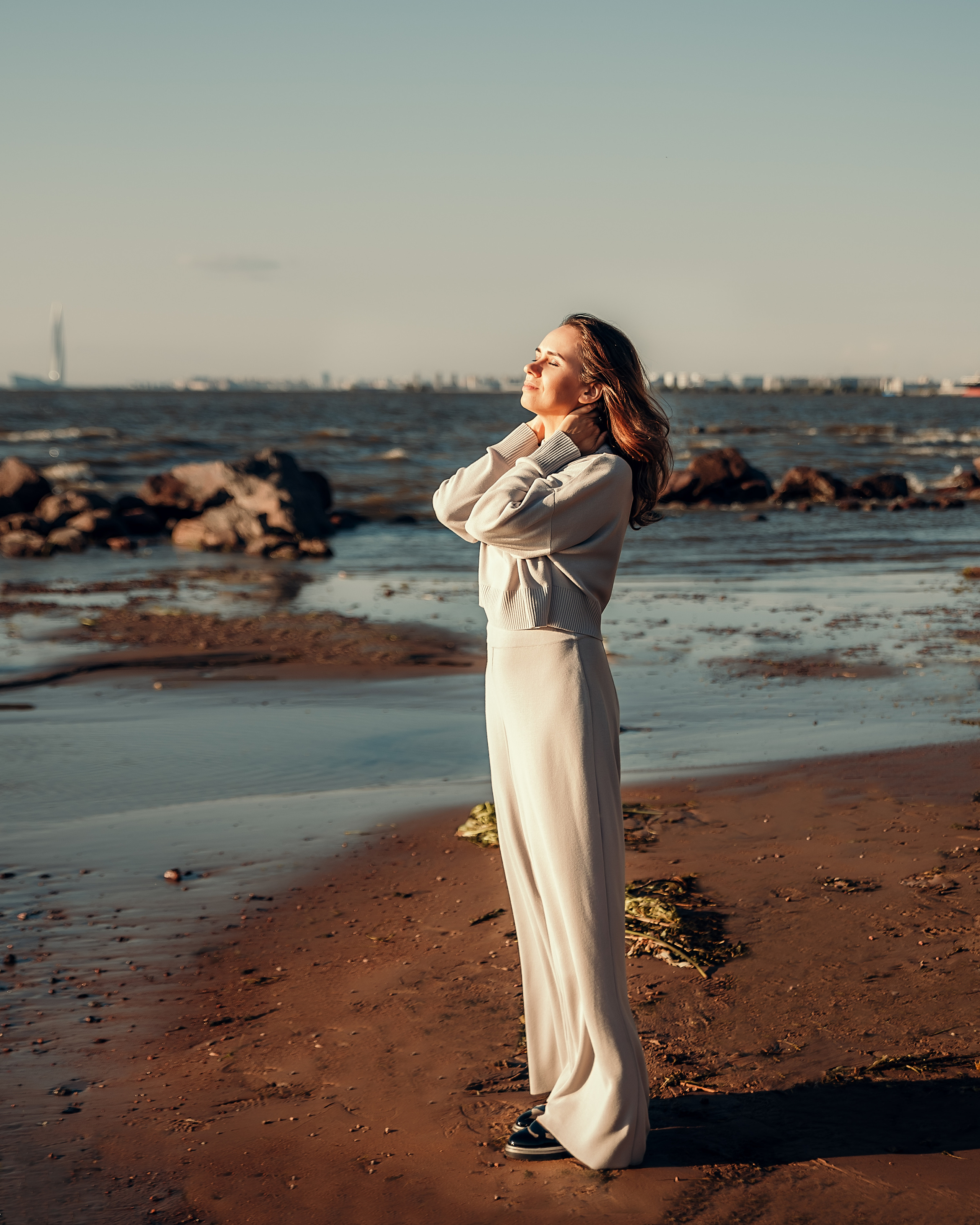 Большая семья, пляж Финского залива. Фотограф в Санкт- Петербурге Мария Золотарь