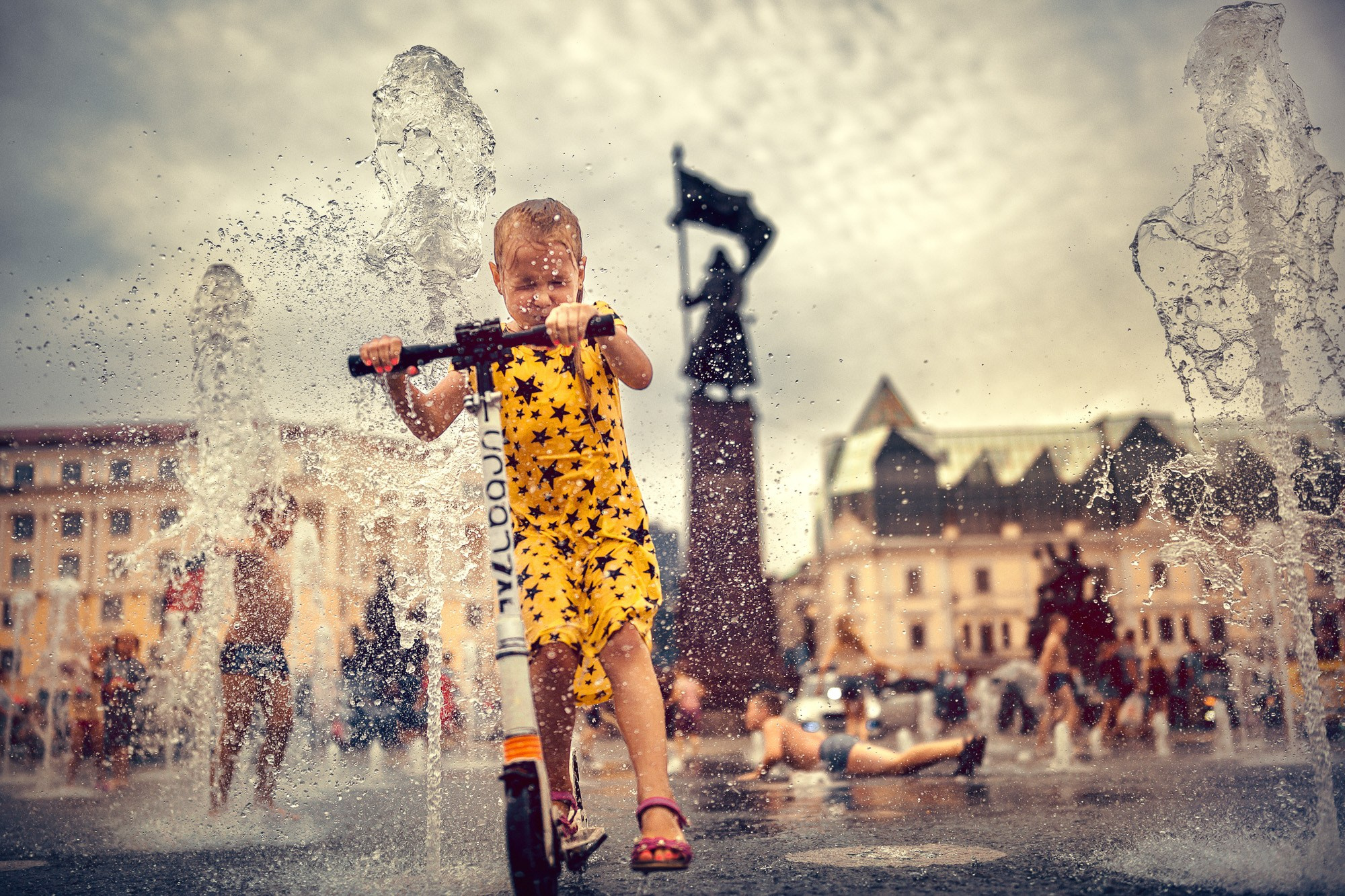 Уличная фотография. Андрей Кровлин — фотограф в Славянке