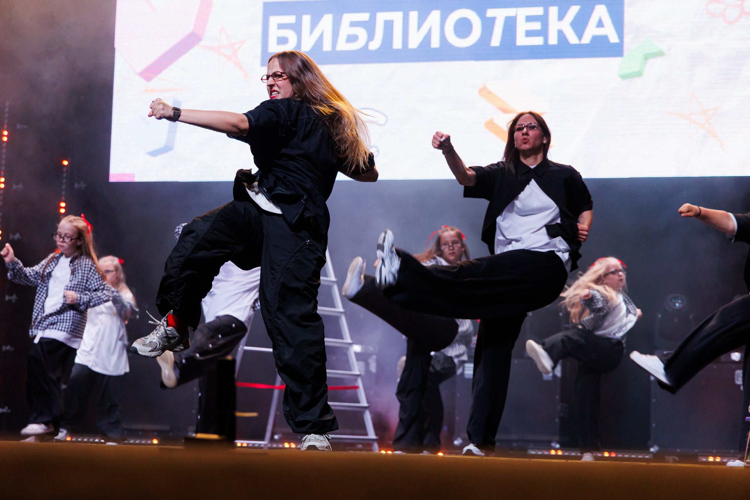 Школа танцев Leader Dance — отчётный концерт. Flint — photographer
