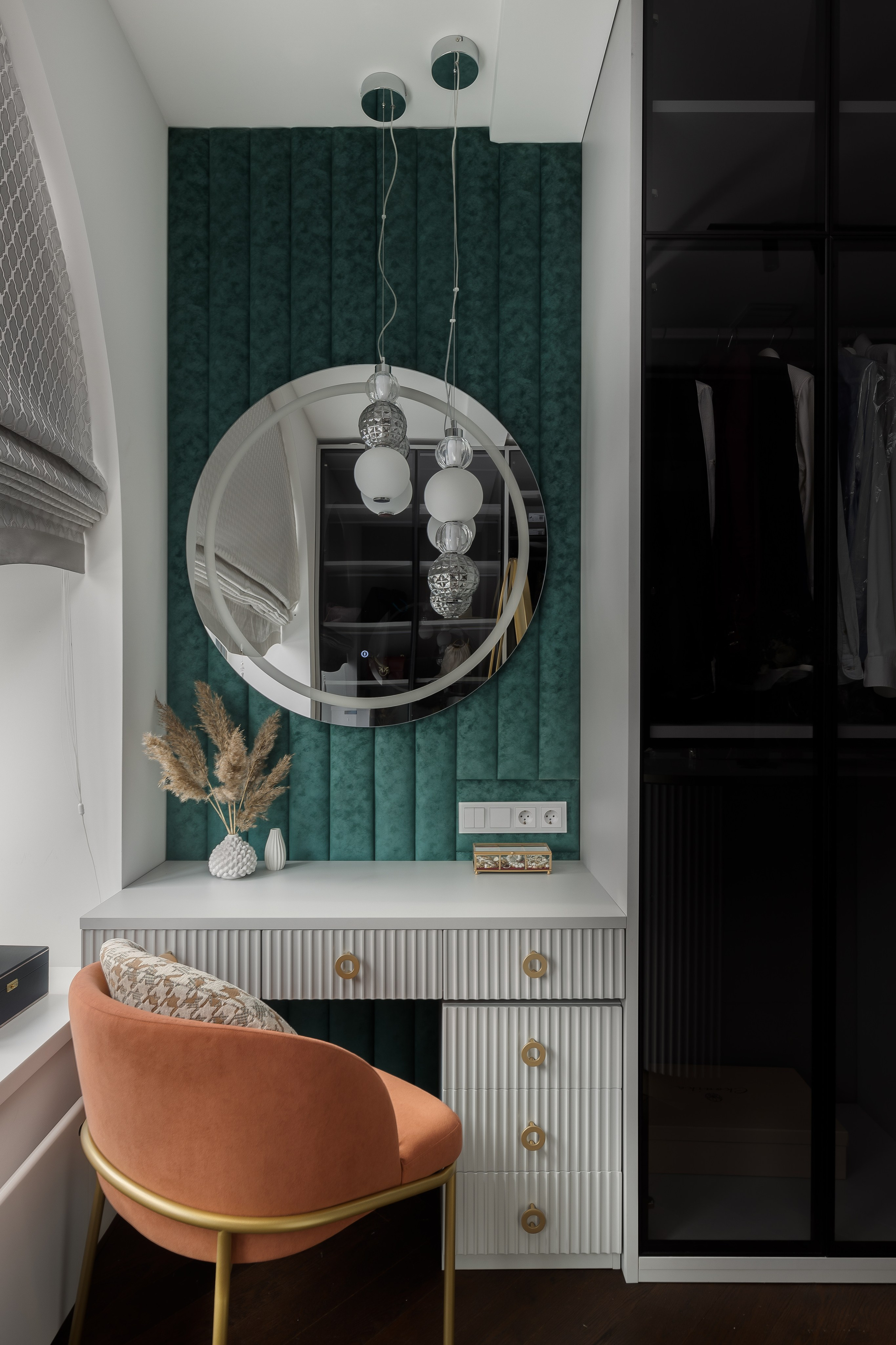 Яркая квартира. Совместная работа с интерьерным стилистом. Интерьерный фотограф в Москве