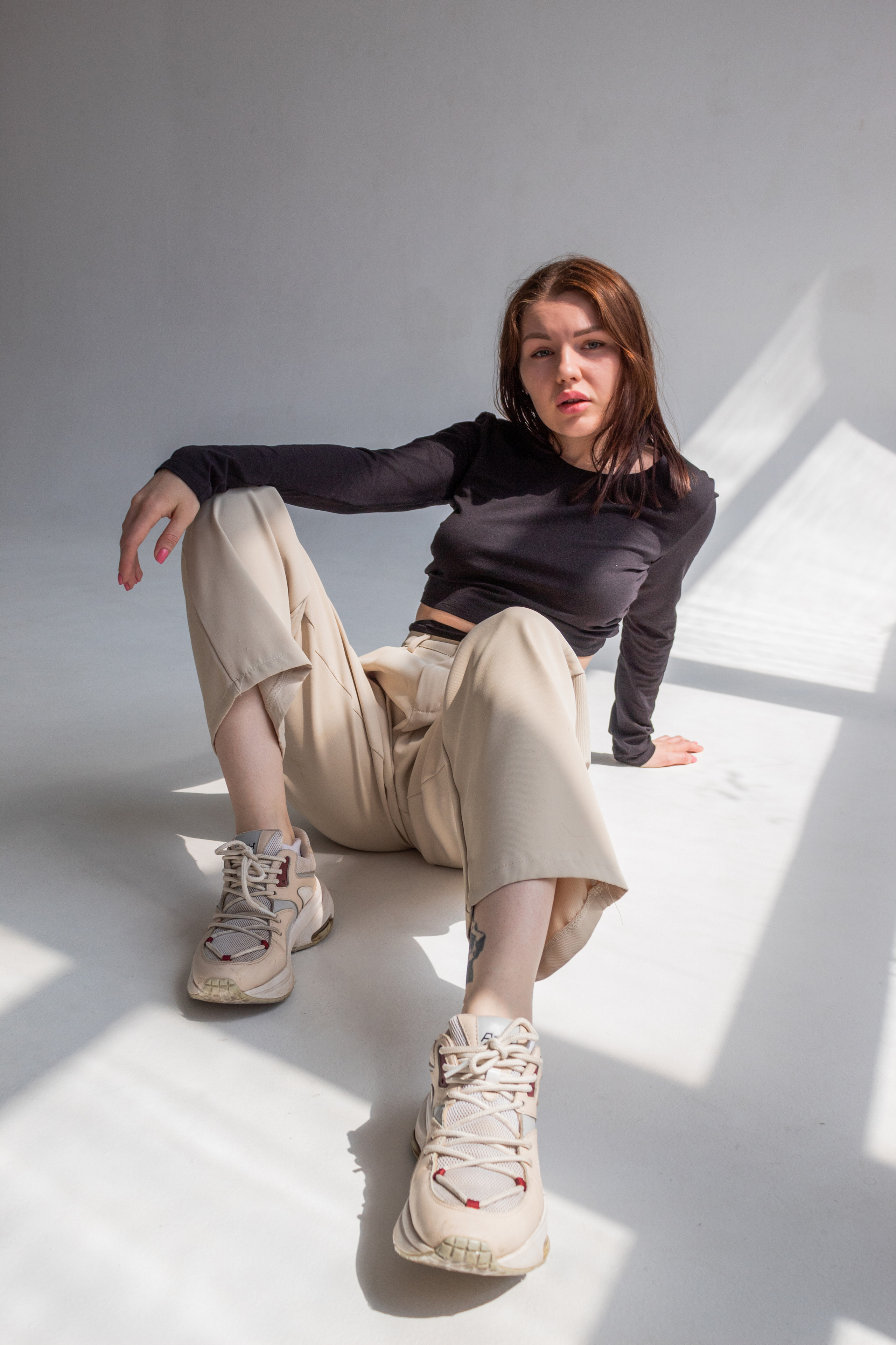 На циклораме. Фотограф Красноярск Капранова Софья