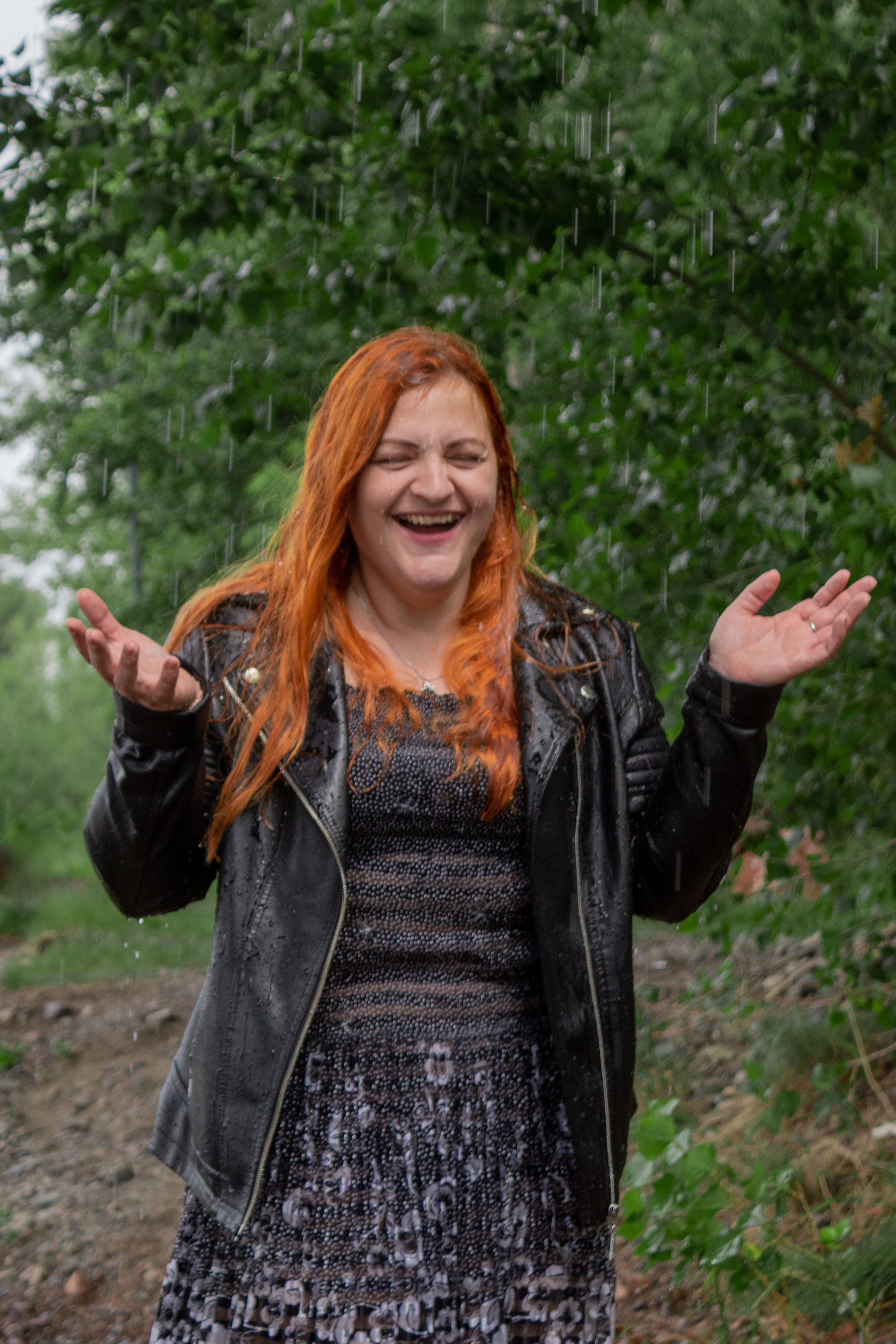 Под дождем. Фотограф Красноярск Капранова Софья