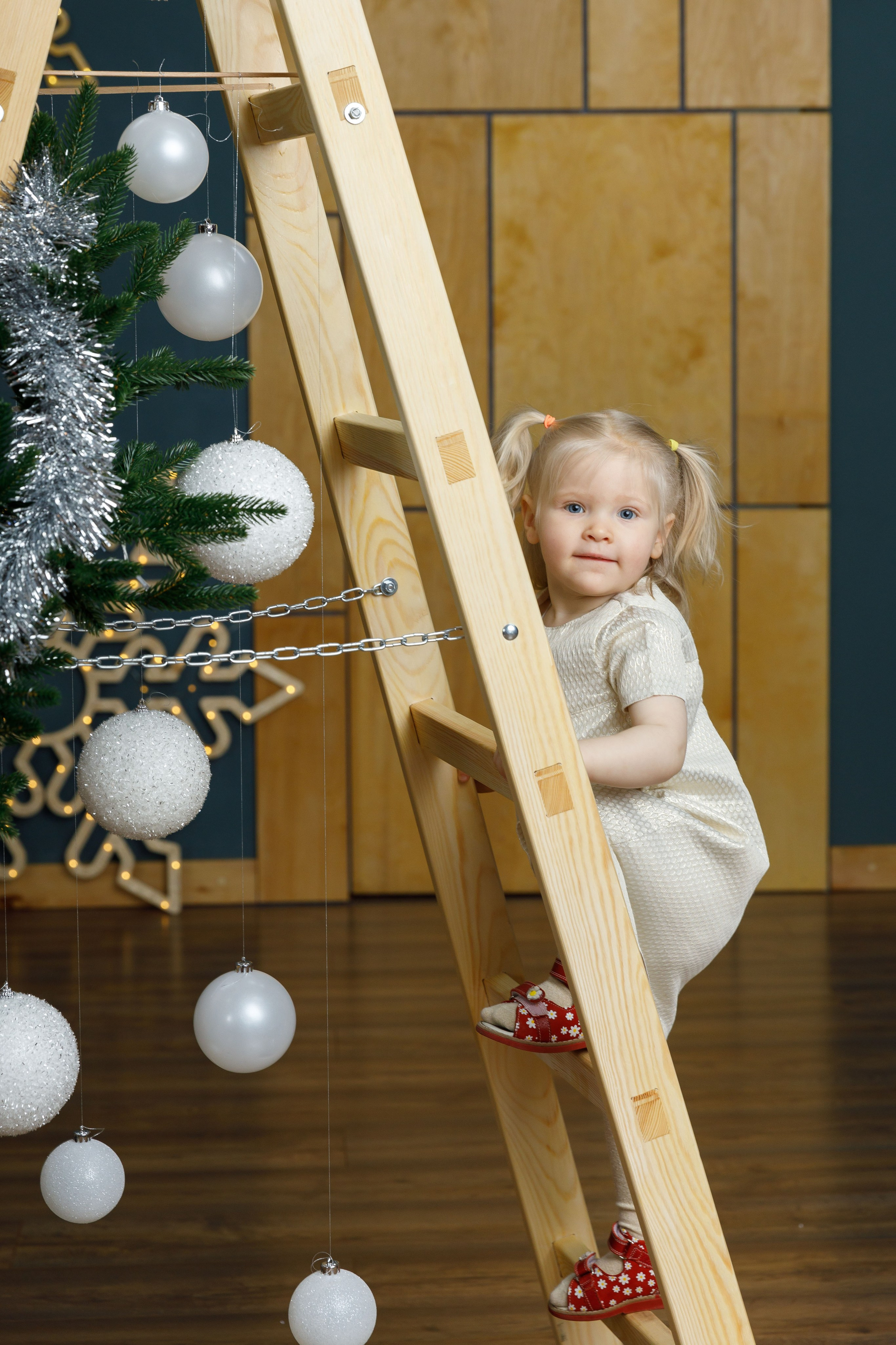 Фотосессия Константина, Юлии и Сони. Фотограф Анна Телекаева, выпускные альбомы, семейные и репортажные съемки в Омске