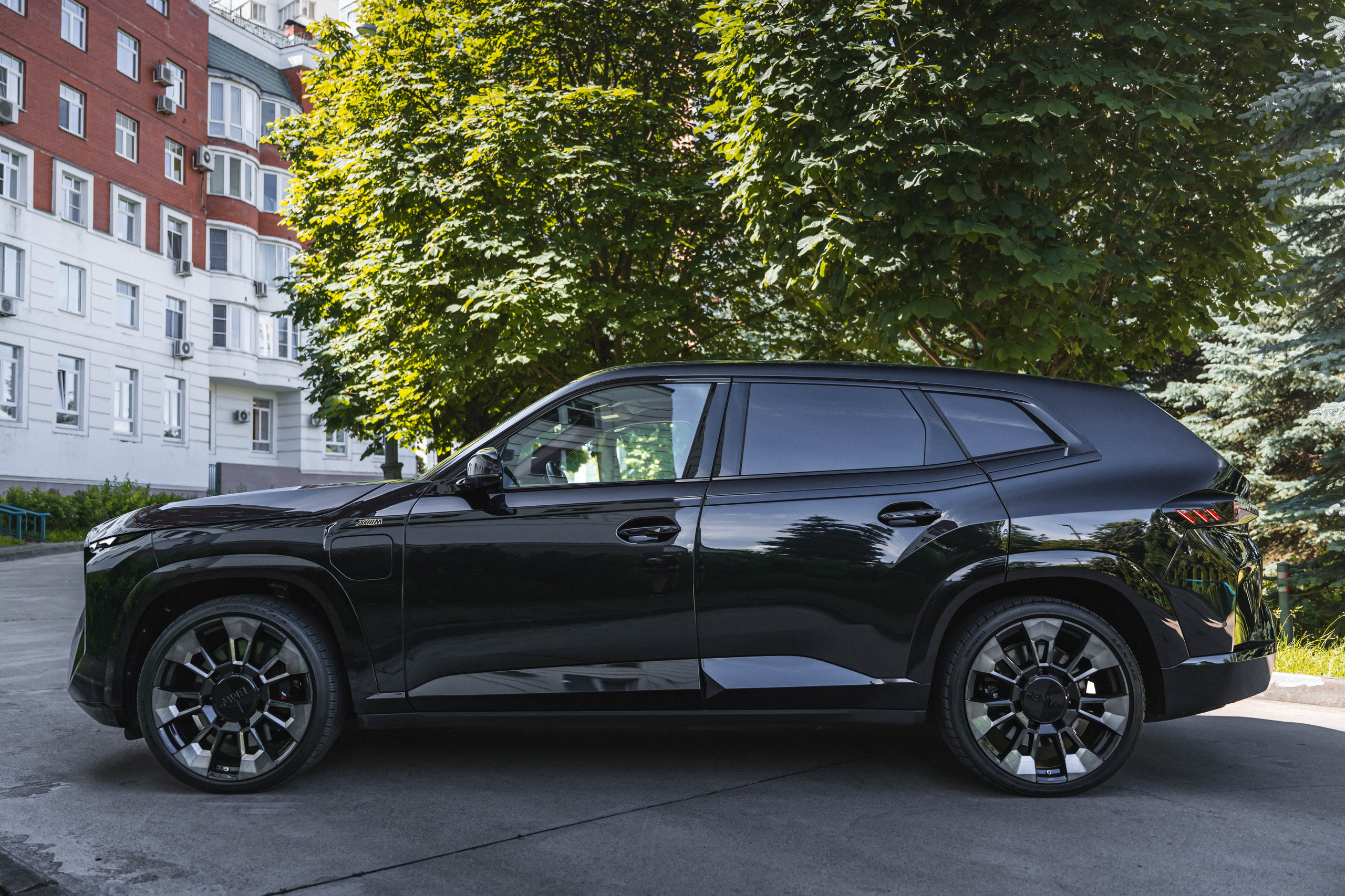 BMW XM. Автомобильный фотограф в Москве — Сидоров Дмитрий