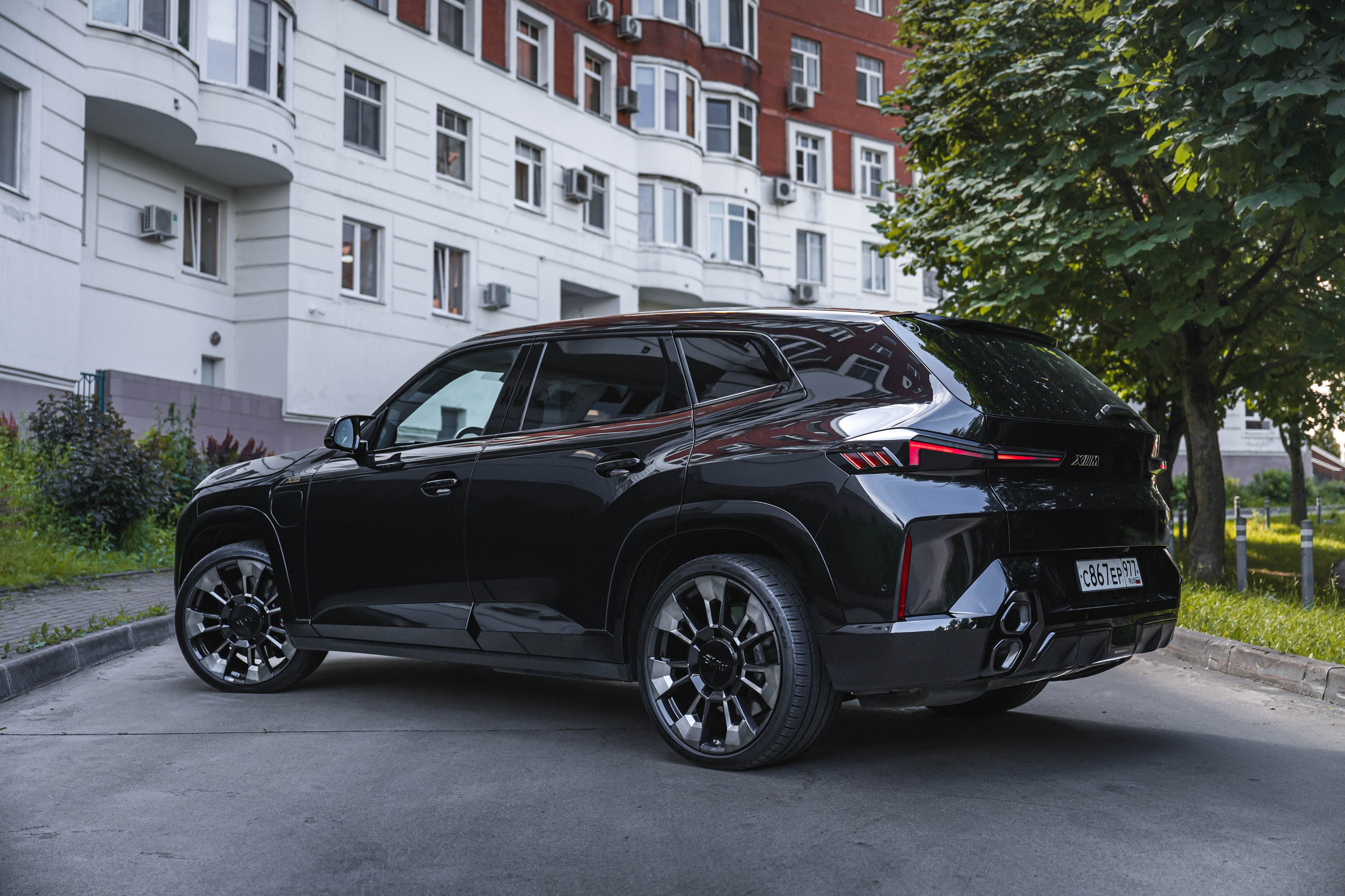 BMW XM. Автомобильный фотограф в Москве — Сидоров Дмитрий