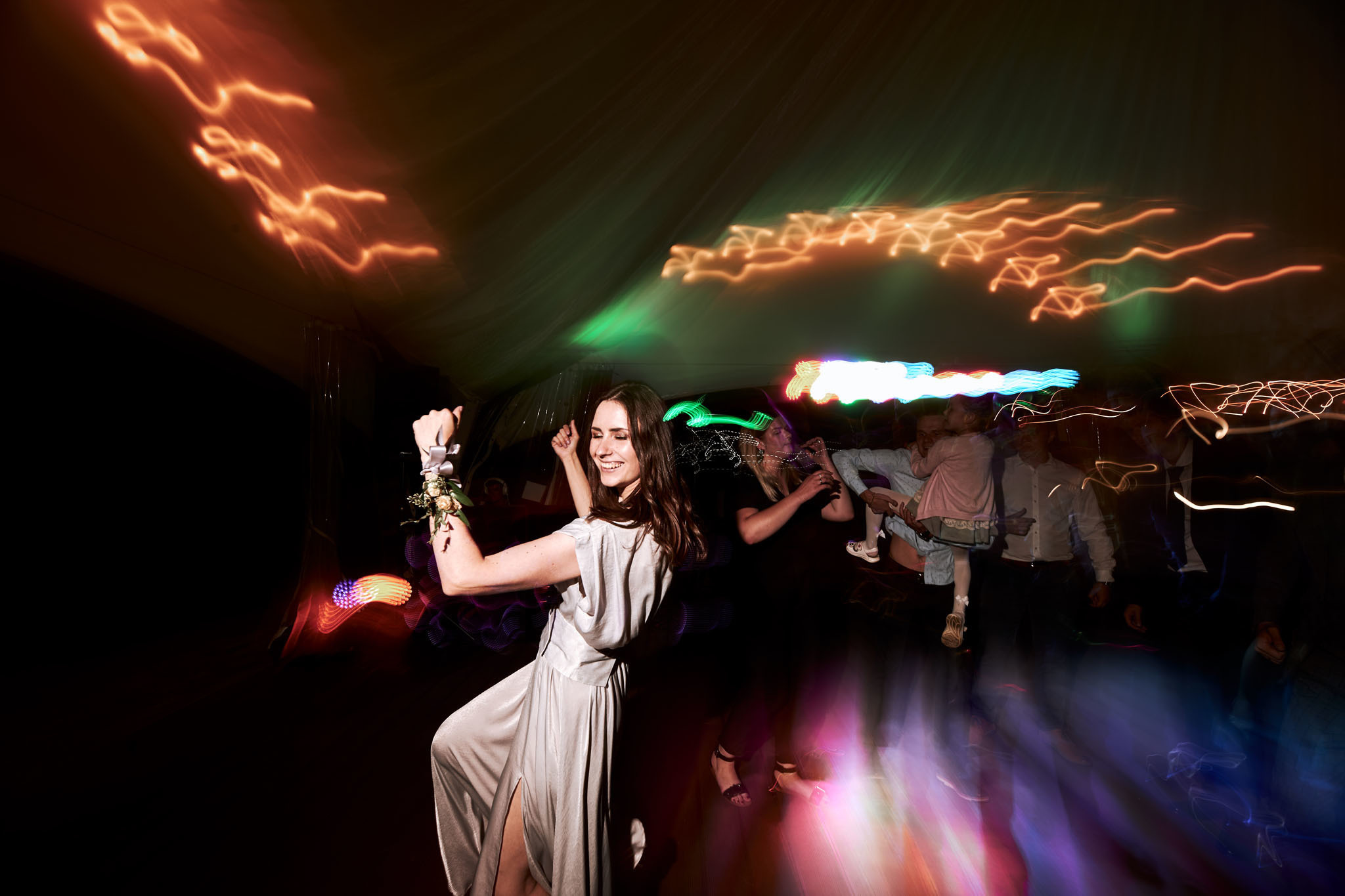 Танцевальное отделение на свадьбе