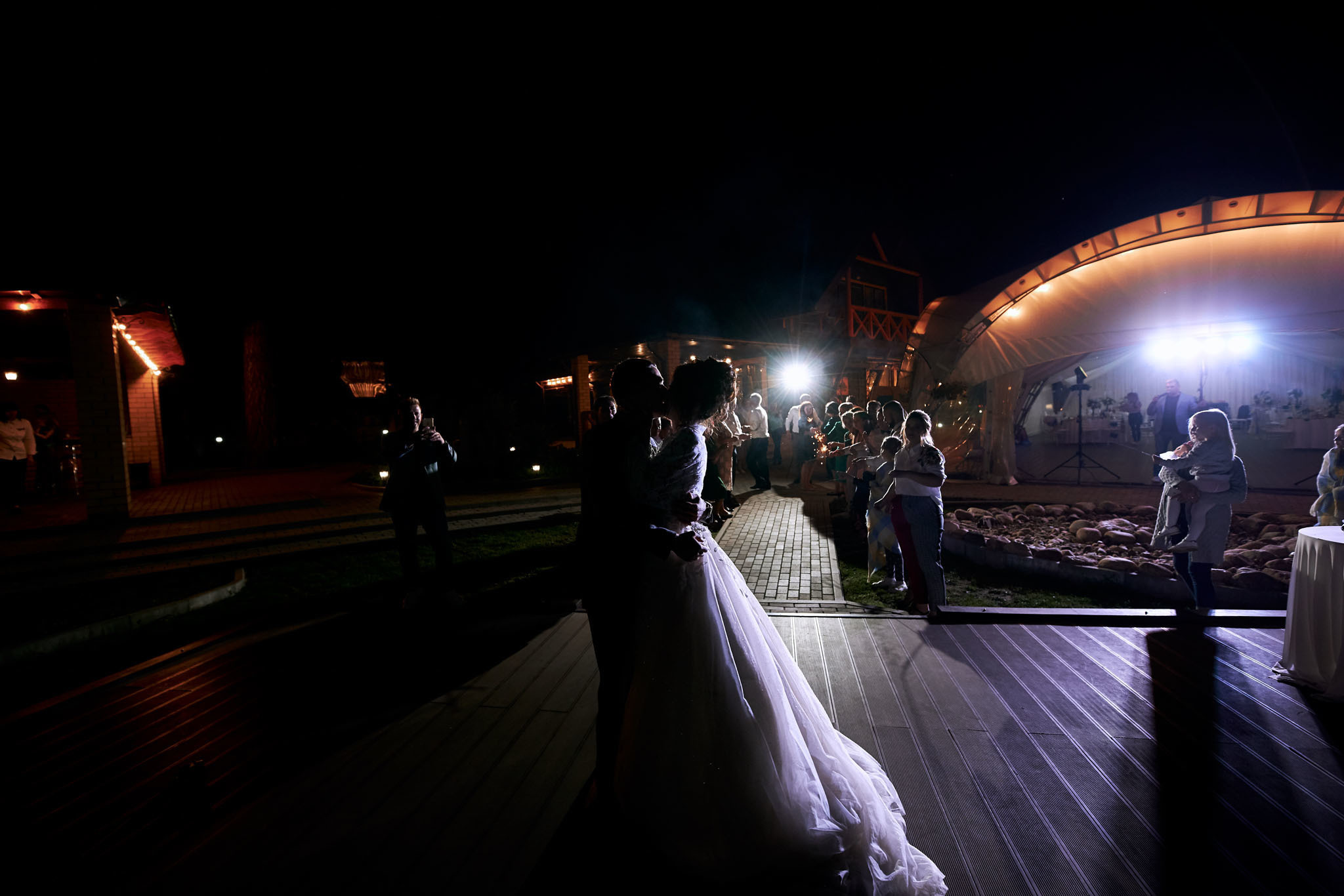 Вечерняя фотосессия на свадьбе