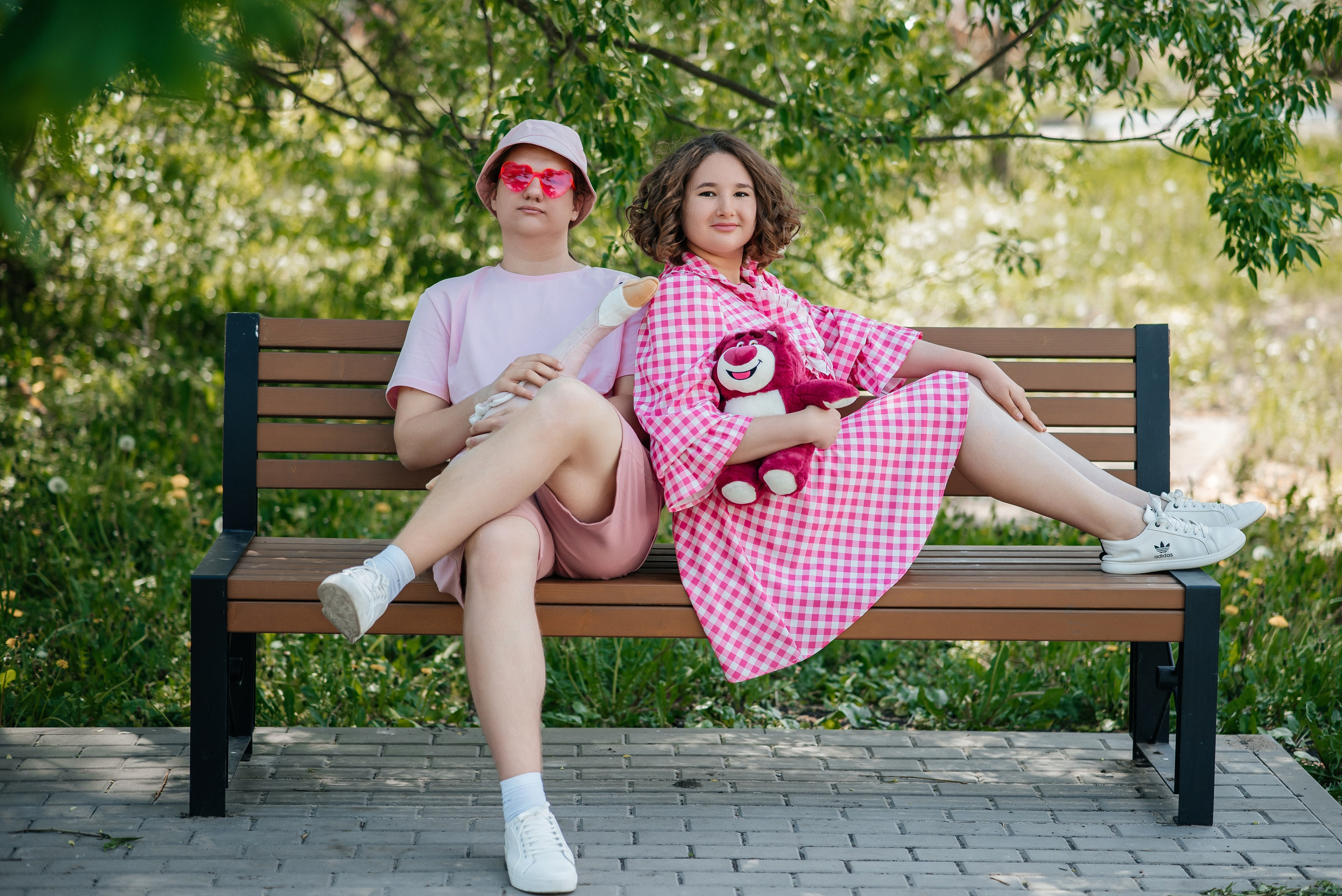 Группы. Школьный фотограф в Валуйках. Фотосессии для выпускников и изготовление выпускных альбомов в городе Валуйки и в Белгородской области