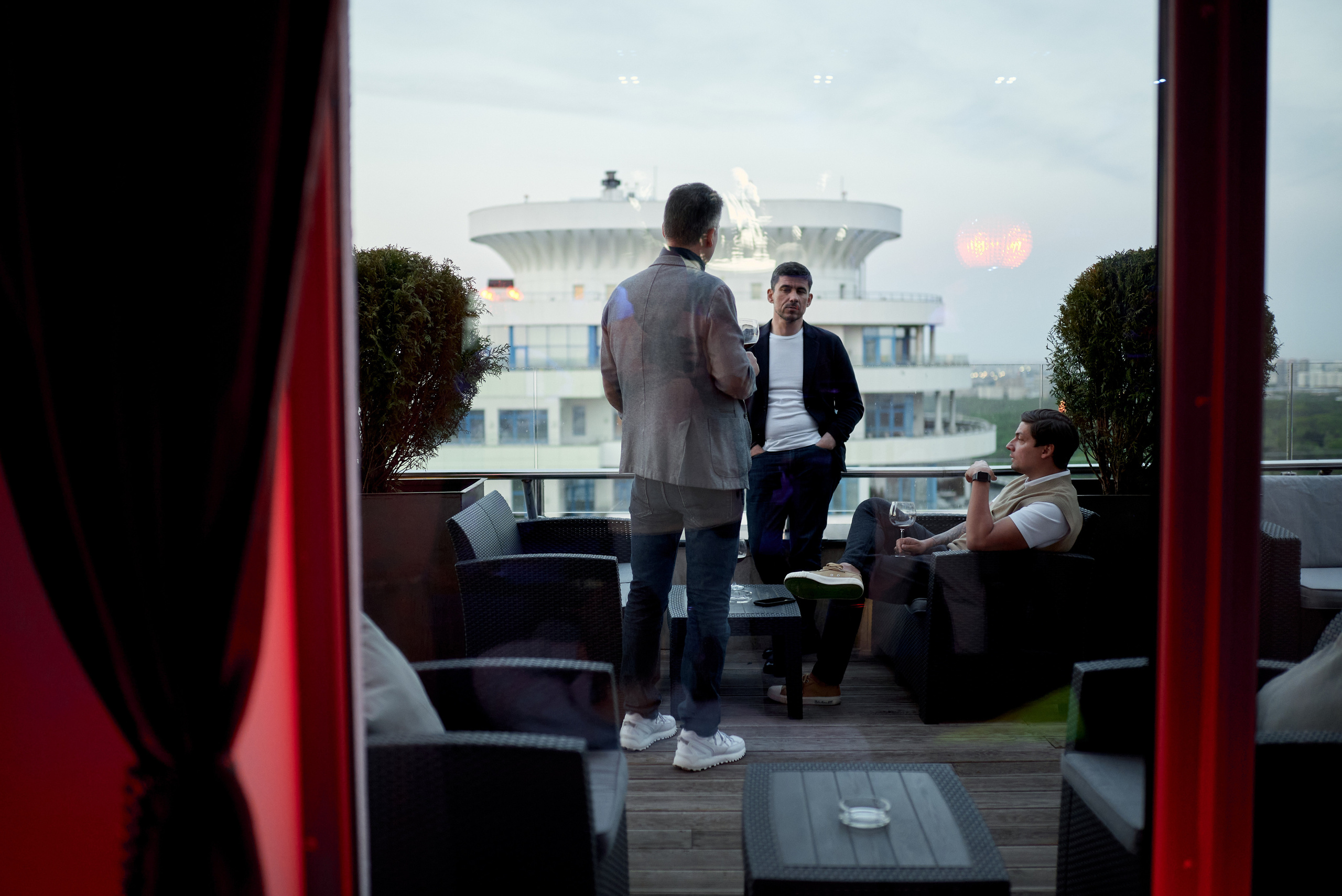 Репортажная фотосъёмка дня рождения на крыше мира в москве. Репортажный фотограф в Москве, Сергей Торунов