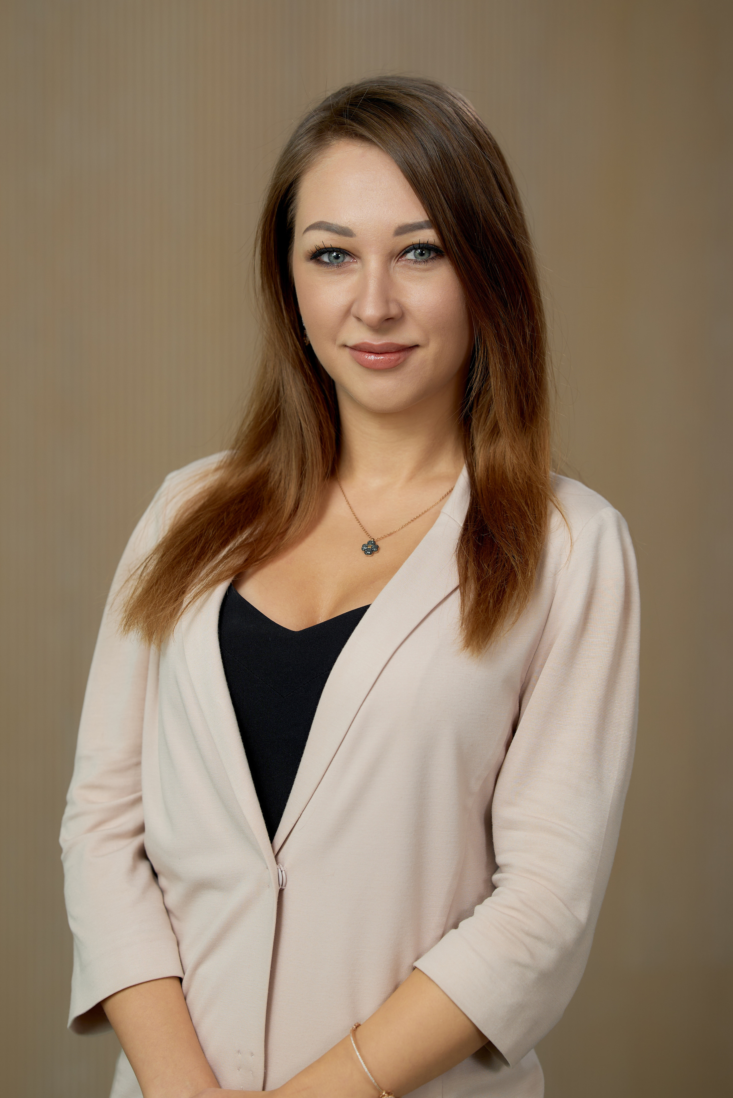 Портретная фотосъёмка сотрудников компании. Репортажный фотограф в Москве, Сергей Торунов