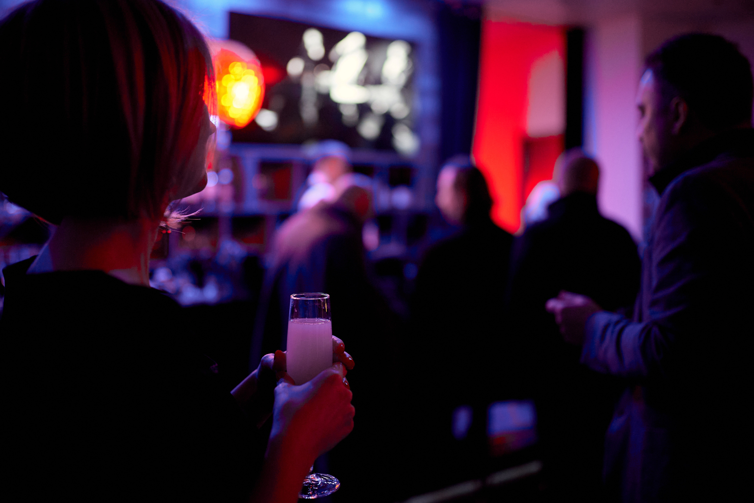 Репортажная фотосъёмка дня рождения на крыше мира в москве. Репортажный фотограф в Москве, Сергей Торунов