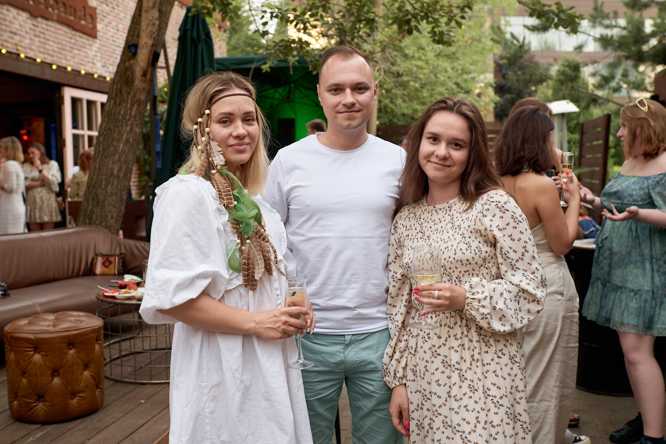 Репортажная фотосъёмка летнего корпоратива в лофте на открытом воздухе. Репортажный фотограф в Москве, Сергей Торунов