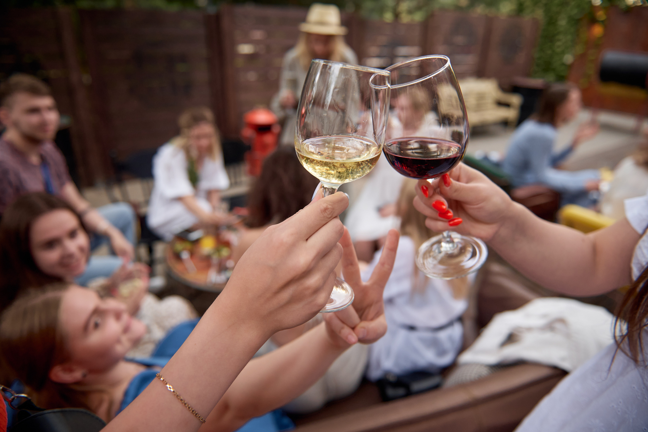 Репортажная фотосъёмка летнего корпоратива в лофте на открытом воздухе. Репортажный фотограф в Москве, Сергей Торунов