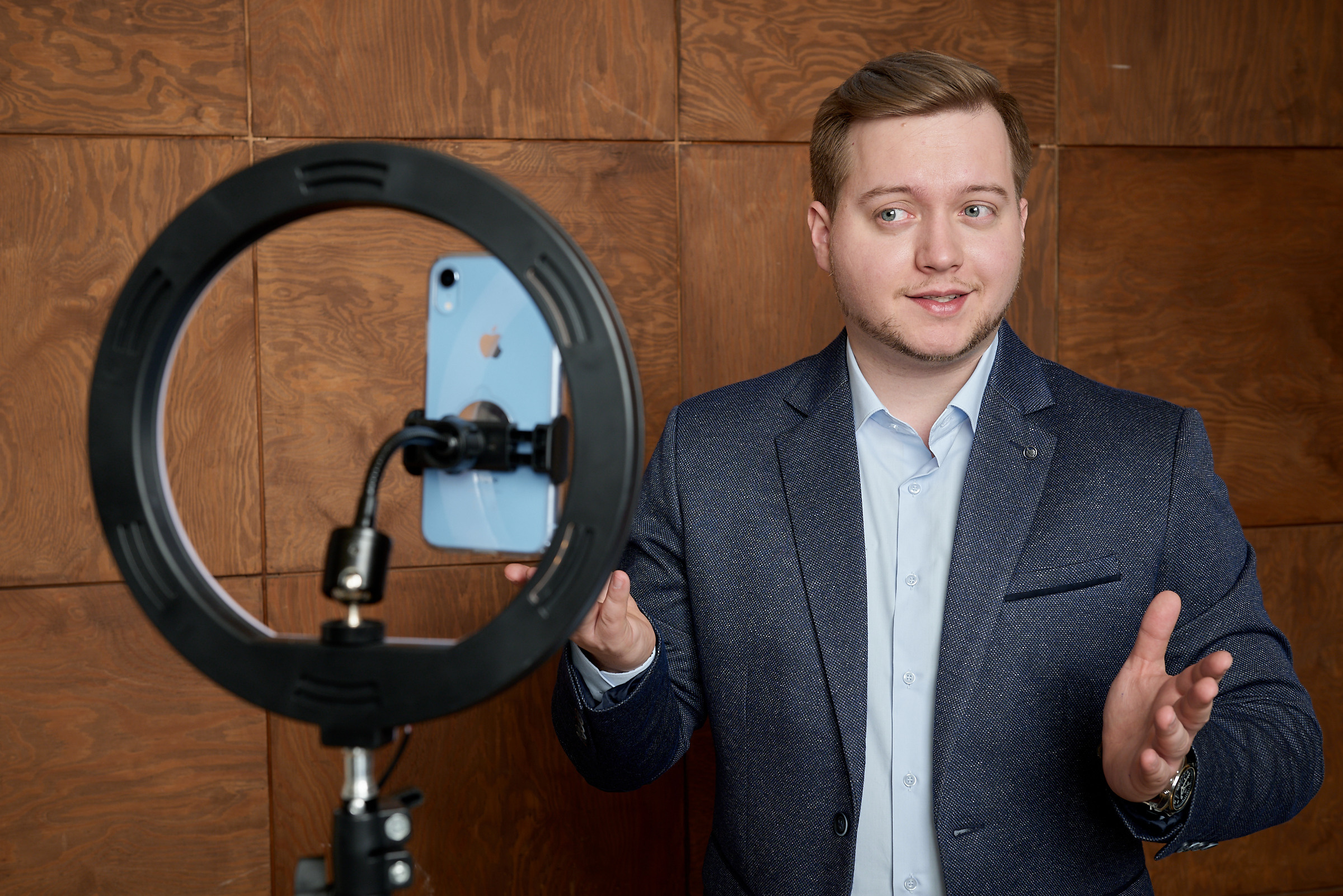 Фотосъемка тренера по публичным выступлениям Даниила Осипова. Репортажный фотограф в Москве, Сергей Торунов