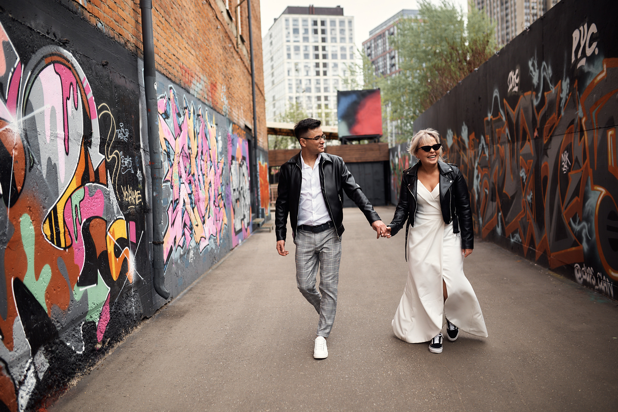 Фотосъёмка росписи в загсе VEGAS и далее прогулка по ARTPlAY. Репортажный фотограф в Москве, Сергей Торунов