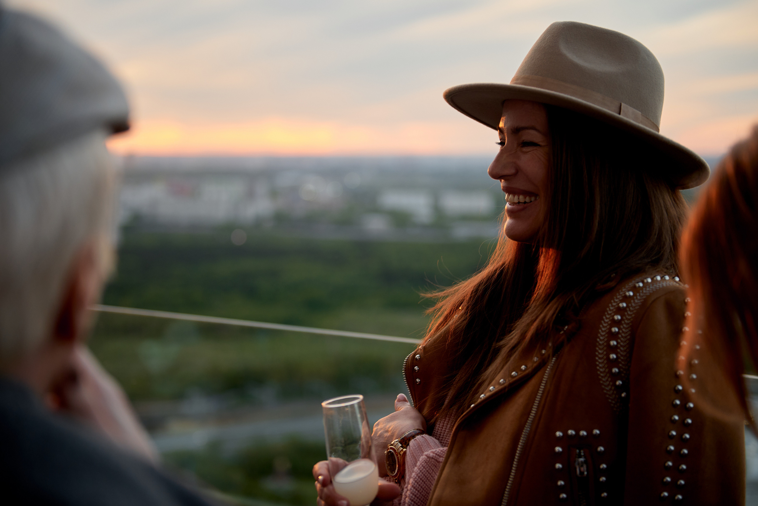 Репортажная фотосъёмка дня рождения на крыше мира в москве. Репортажный фотограф в Москве, Сергей Торунов