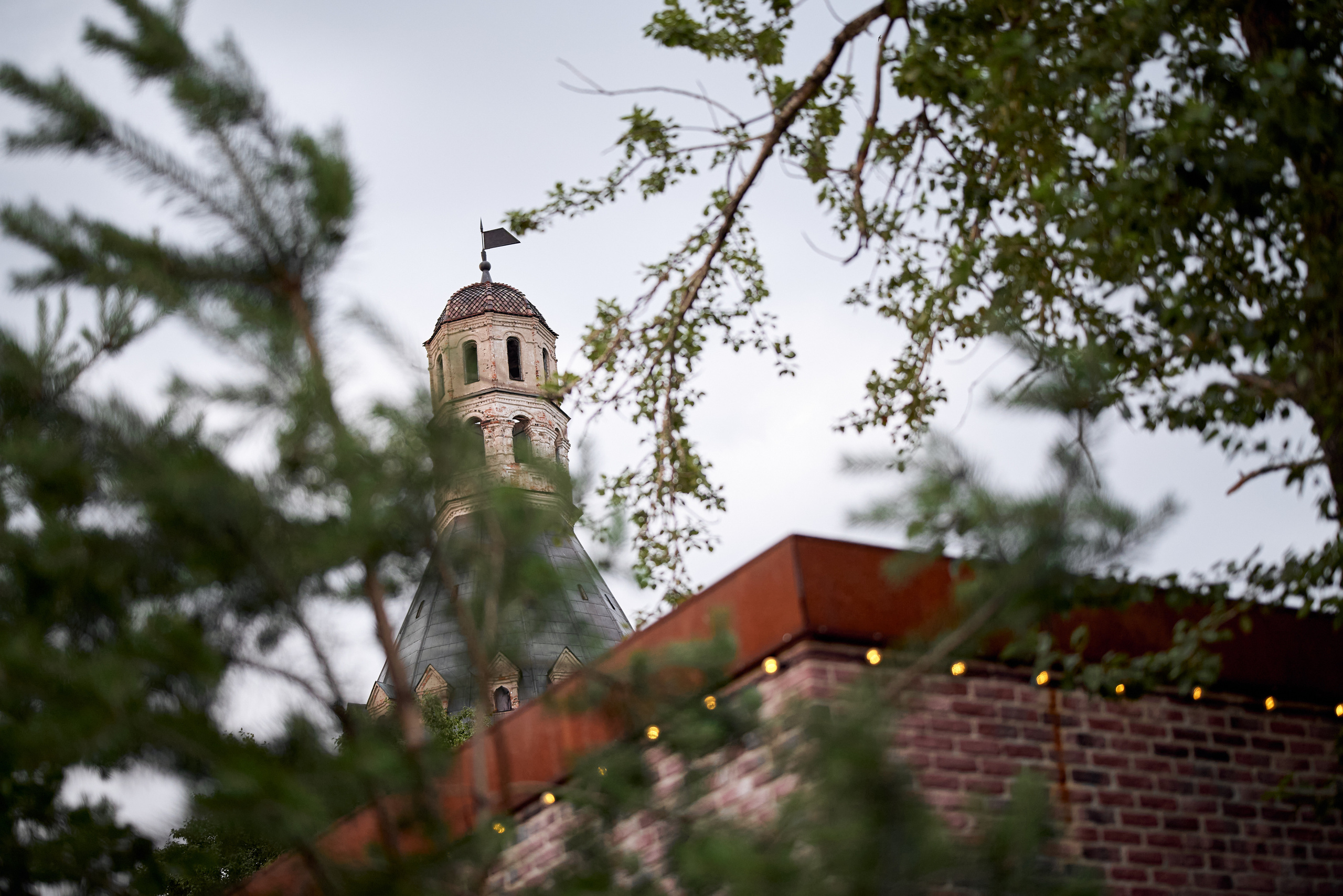 Репортажная фотосъёмка летнего корпоратива в лофте на открытом воздухе. Репортажный фотограф в Москве, Сергей Торунов