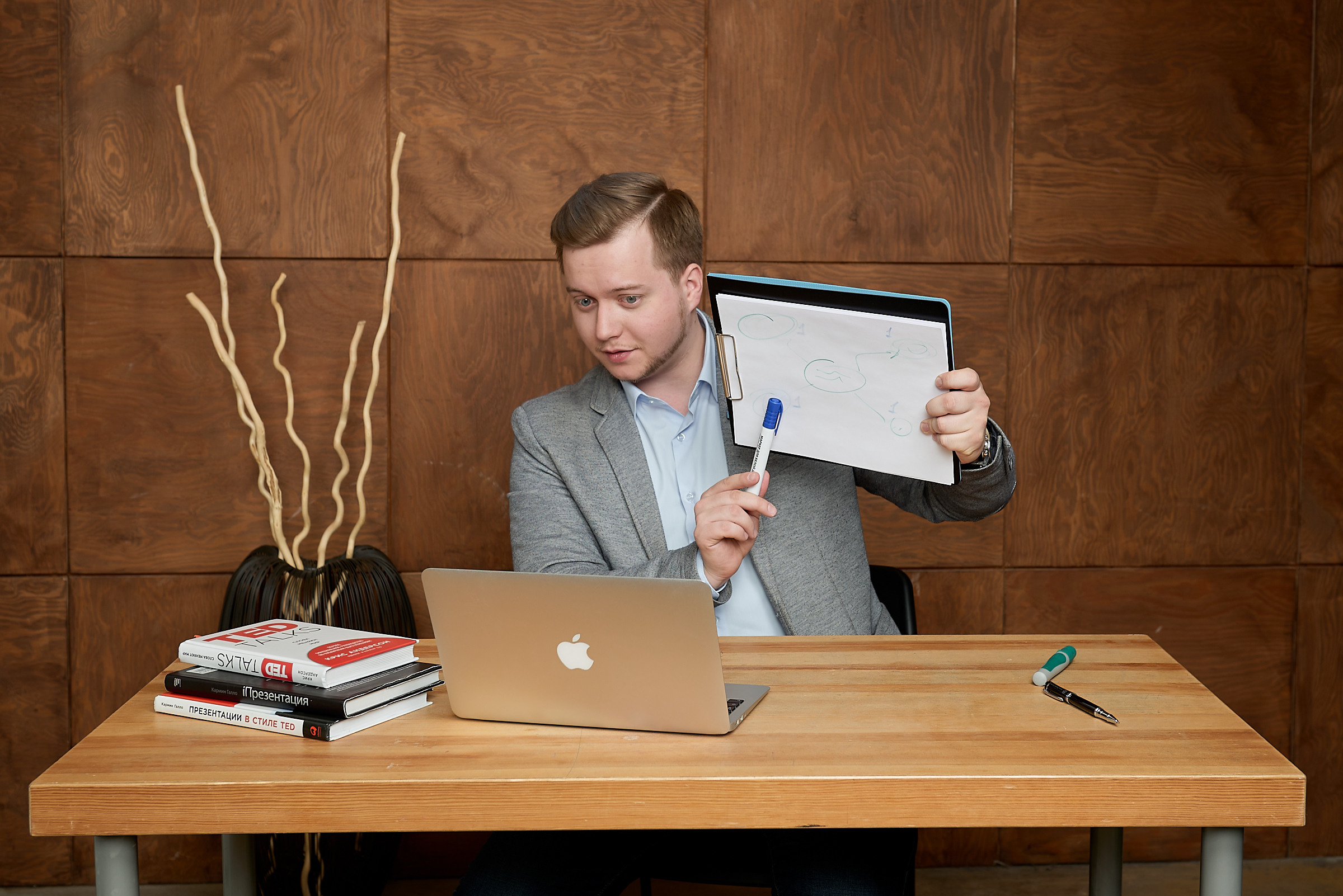 Фотосъемка тренера по публичным выступлениям Даниила Осипова. Репортажный фотограф в Москве, Сергей Торунов