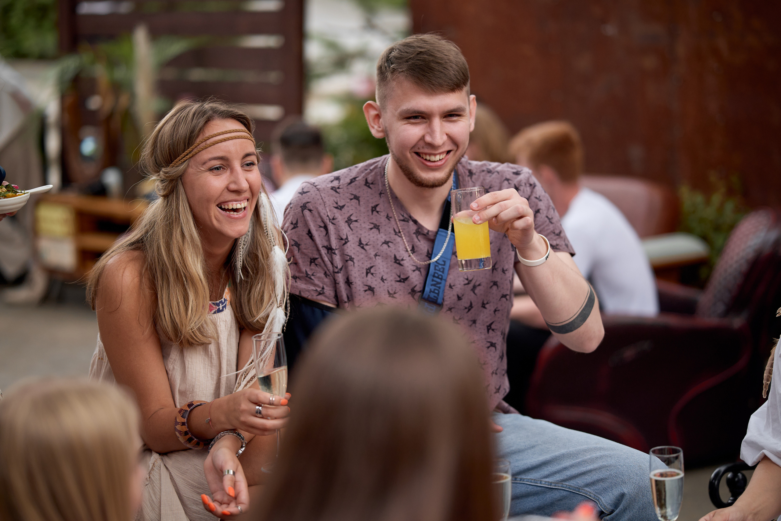 Репортажная фотосъёмка летнего корпоратива в лофте на открытом воздухе. Репортажный фотограф в Москве, Сергей Торунов