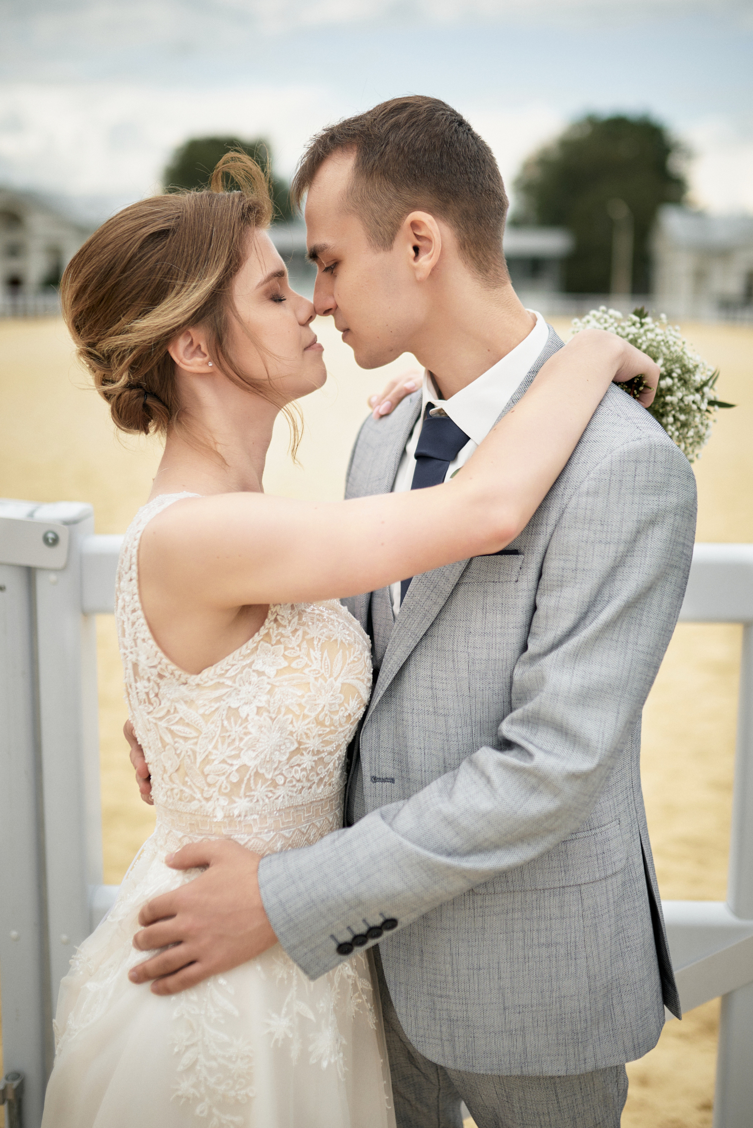 Фотосъёмка росписи в ЗАГС на ВДНХ и прогулка в парке. Репортажный фотограф в Москве, Сергей Торунов