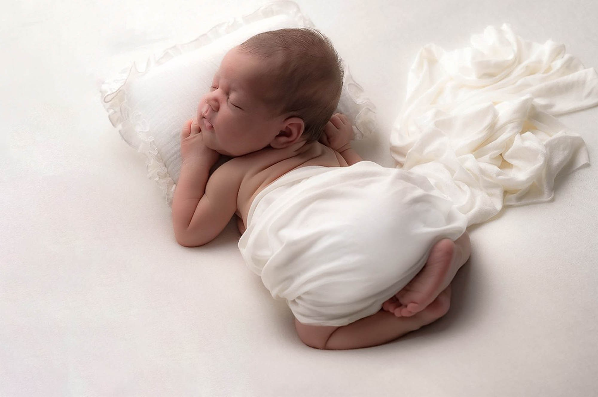 Фотосессия новорожденных — Владивосток — Пакет Стандарт + 3 доп.кадра-Аня. Фотограф новорожденных (ньюборн) в г. Уссурийске Приморский край Ирина Губанова