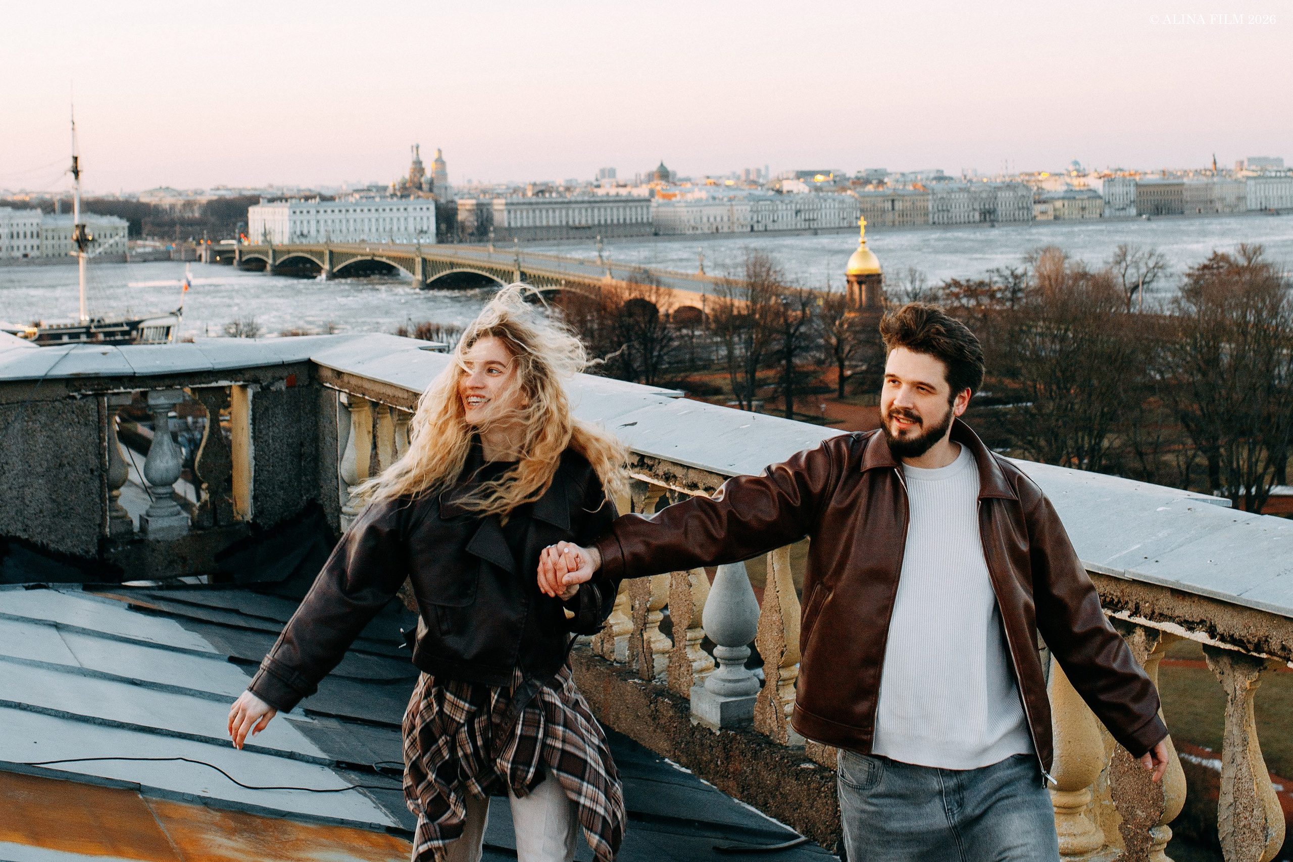 Фотосессия на крыше у Петропавловской крепости. Фотограф в Санкт-Петербурге Alina Film