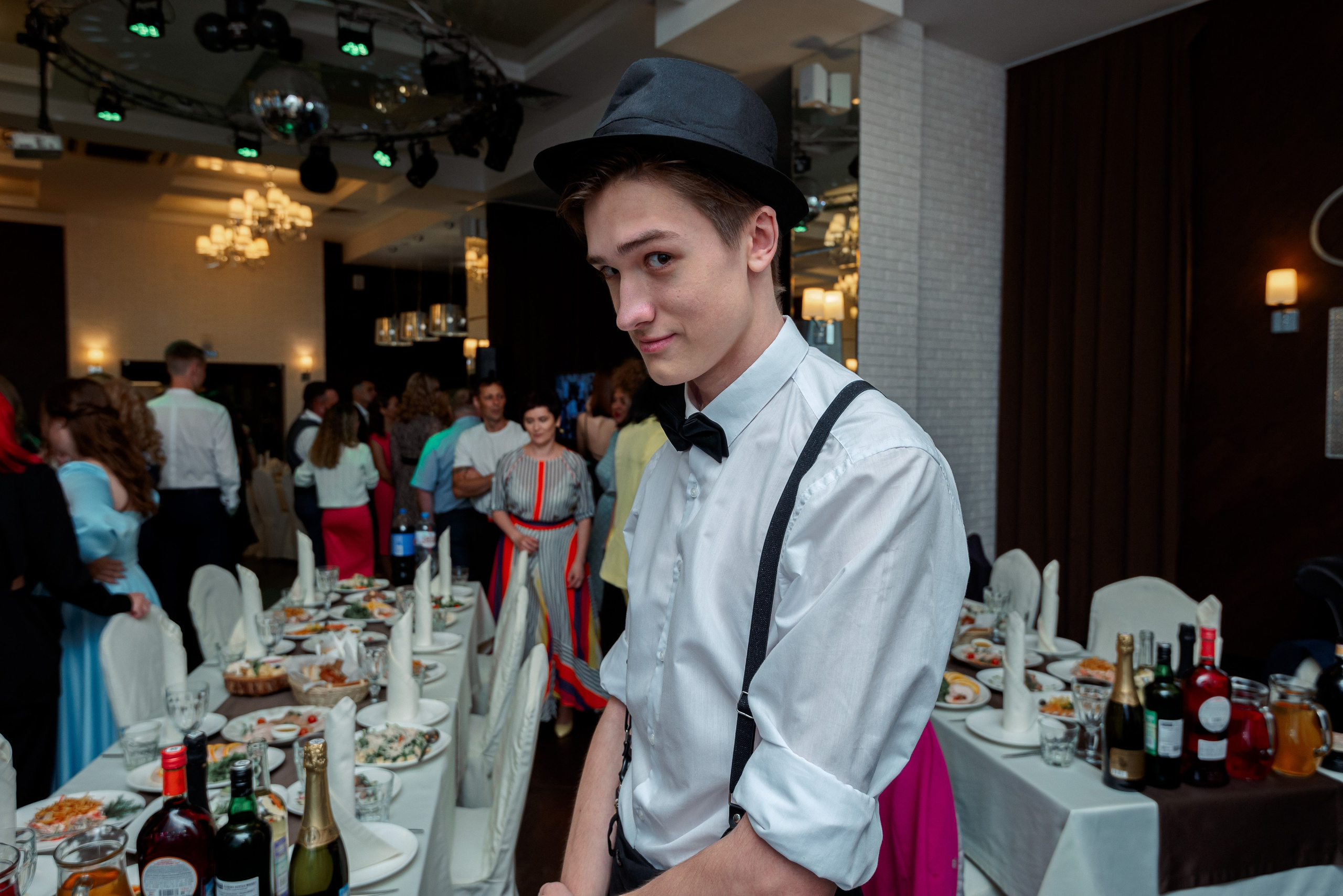 Выпускной 9-11классы. Выпускные книги Анапа Новороссийск Краснодар