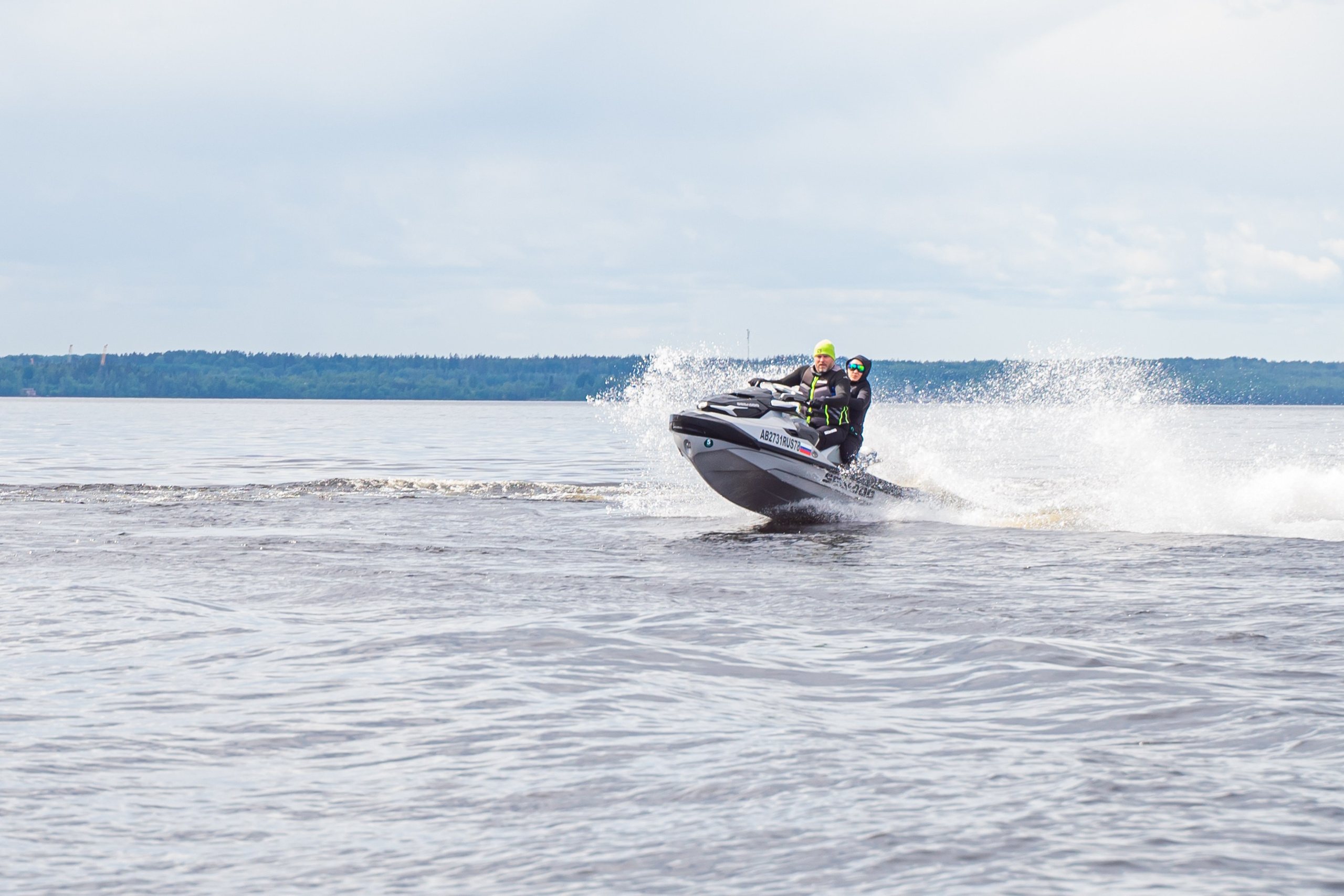 Гидровыезд в Коневский мужской монастырь. Свадебный, семейный, портретный, репортажный фотограф в Санкт-Петербурге