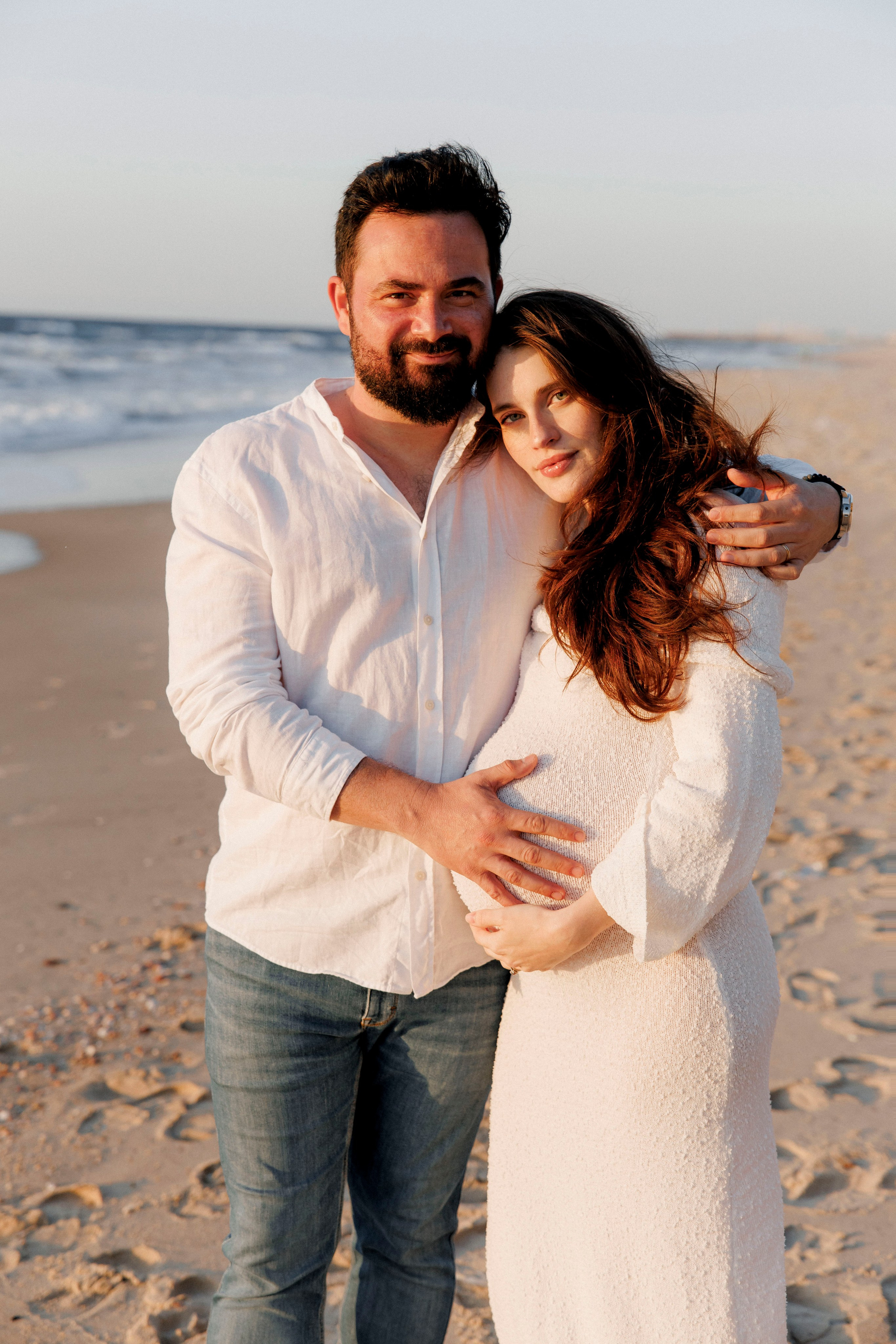 Pregnancy photoshoot (home/park/beach). Главная