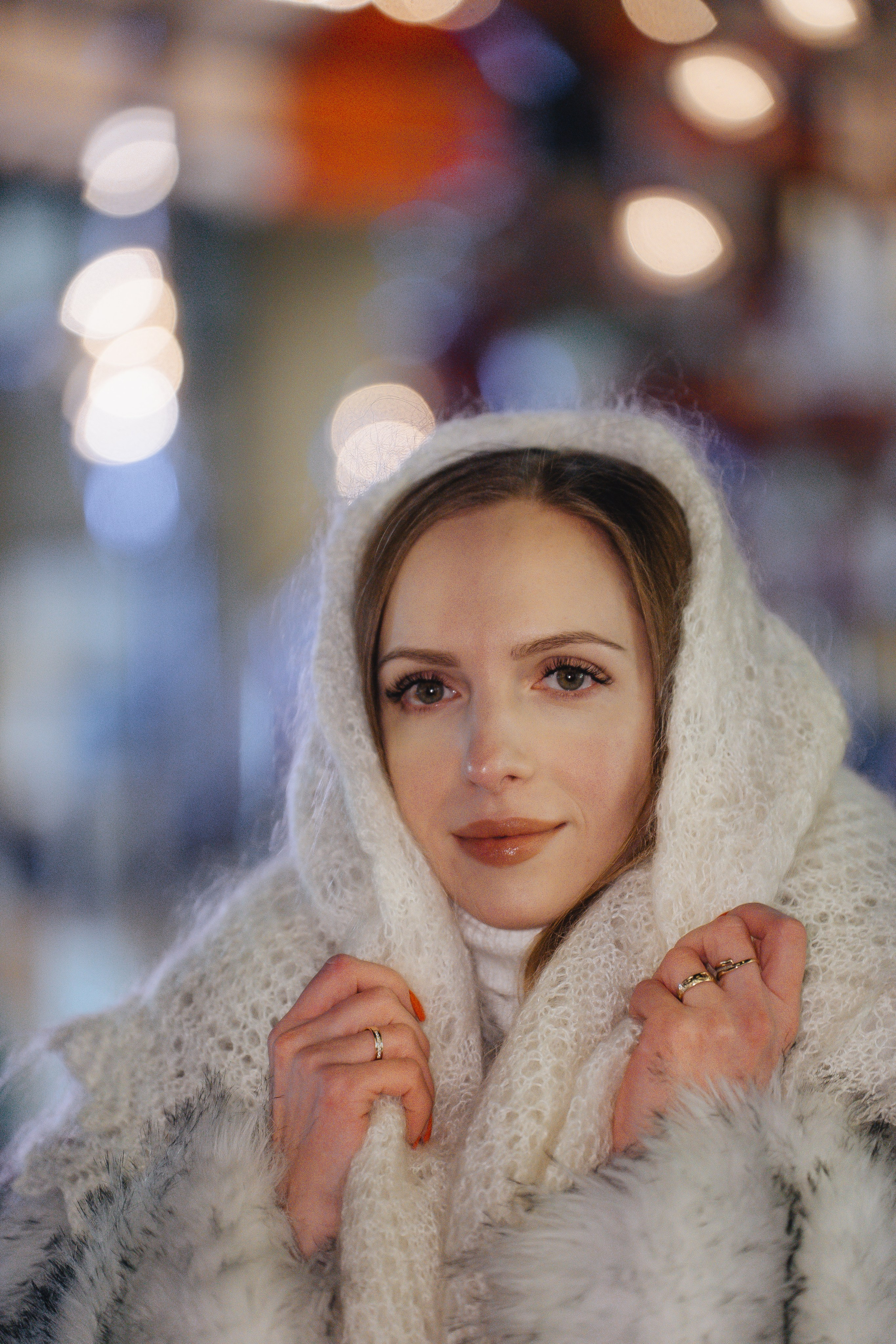 ПРОГУЛКА НА МАНЕЖНОЙ ПЛОЩАДИ ДЛЯ ДЕВУШКИ ПЕРЕД НОВЫМ ГОДОМ (НОВОГОДНЯЯ ФОТОСЕССИИЯ НА МАНЕЖНОЙ ПЛОЩАДИ). Профессиональный фотограф, Санкт-Петербург — Виктория Богомолова