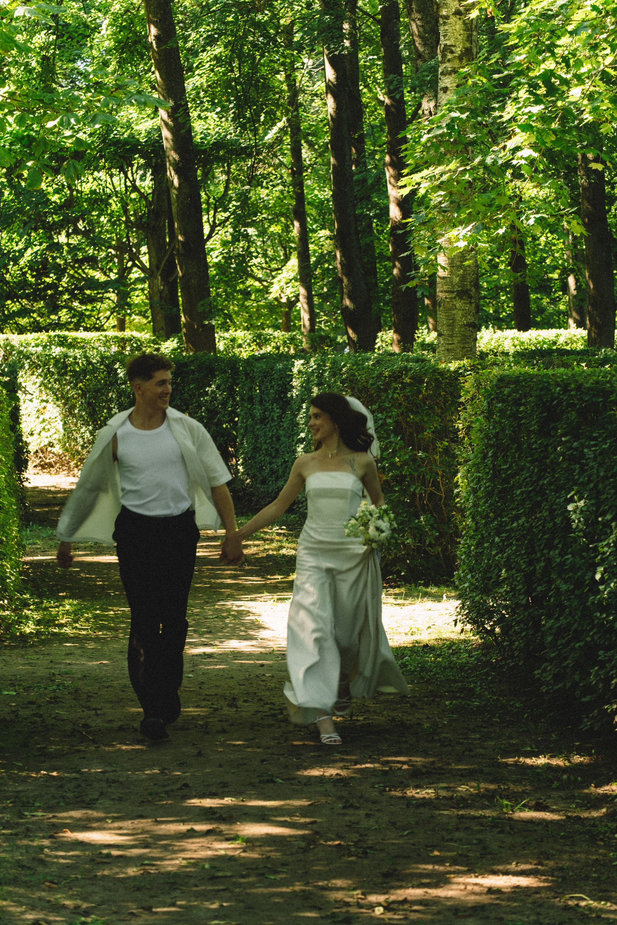 СВАДЕБНАЯ СЬЕМКА В ПЕТЕРГОФЕ И СЬЕМКА РЕПОРТАЖА В ЗАГСЕ ПЕТЕРГОФА. Профессиональный фотограф, Санкт-Петербург — Виктория Богомолова