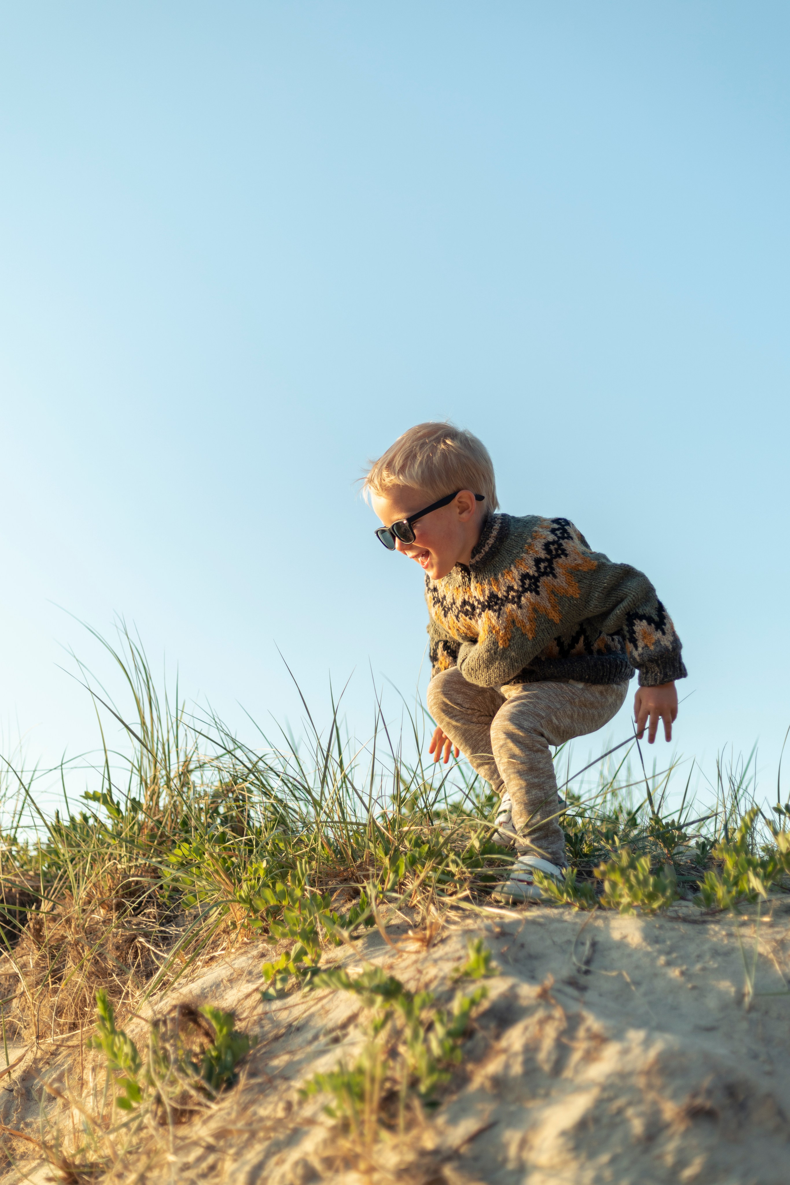 Семья на море в золотой час. Фотограф Анастасия Горлач в Калининграде