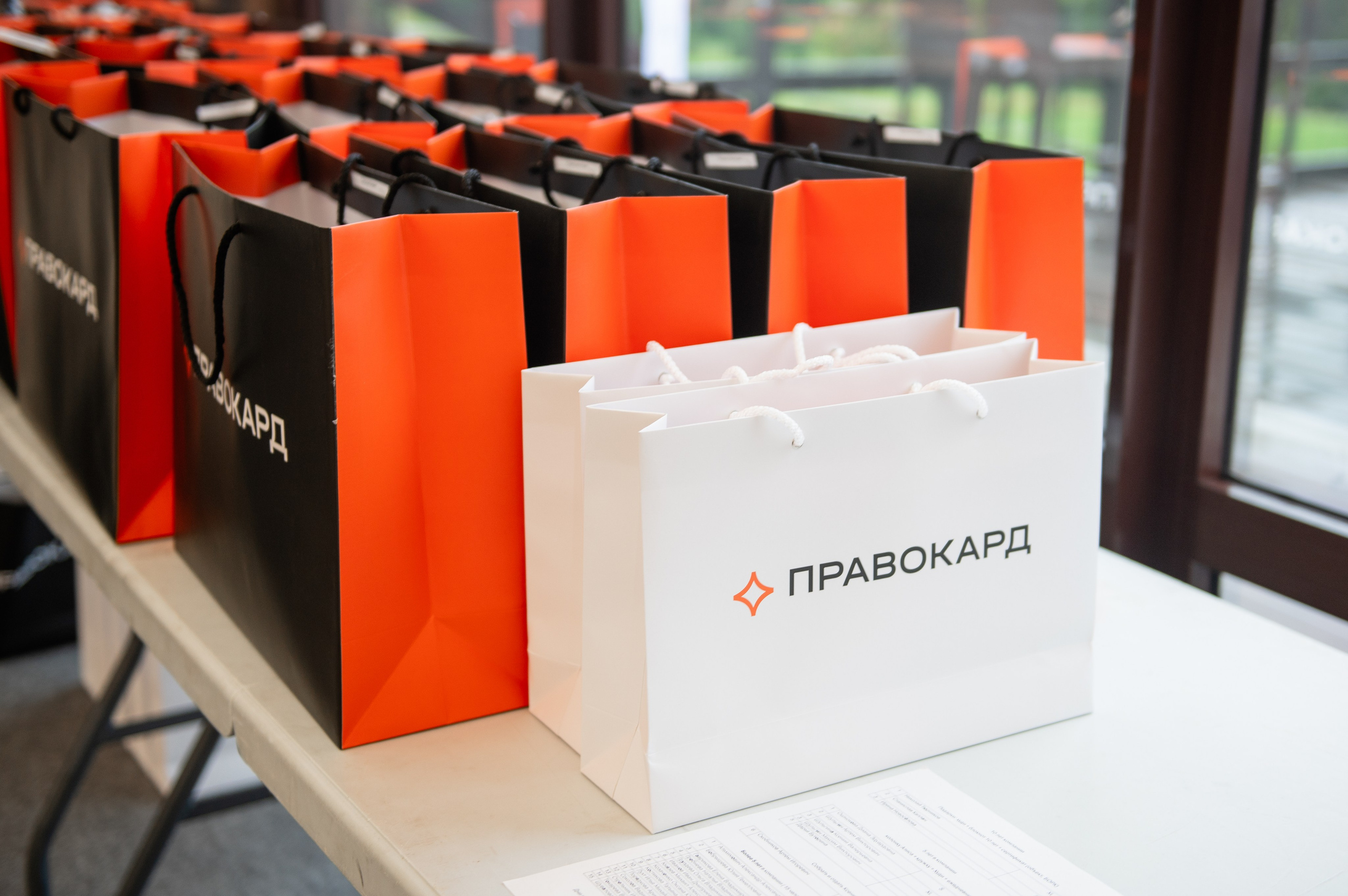 Правокард. Профессиональный фотограф в Москве Александра Харламова