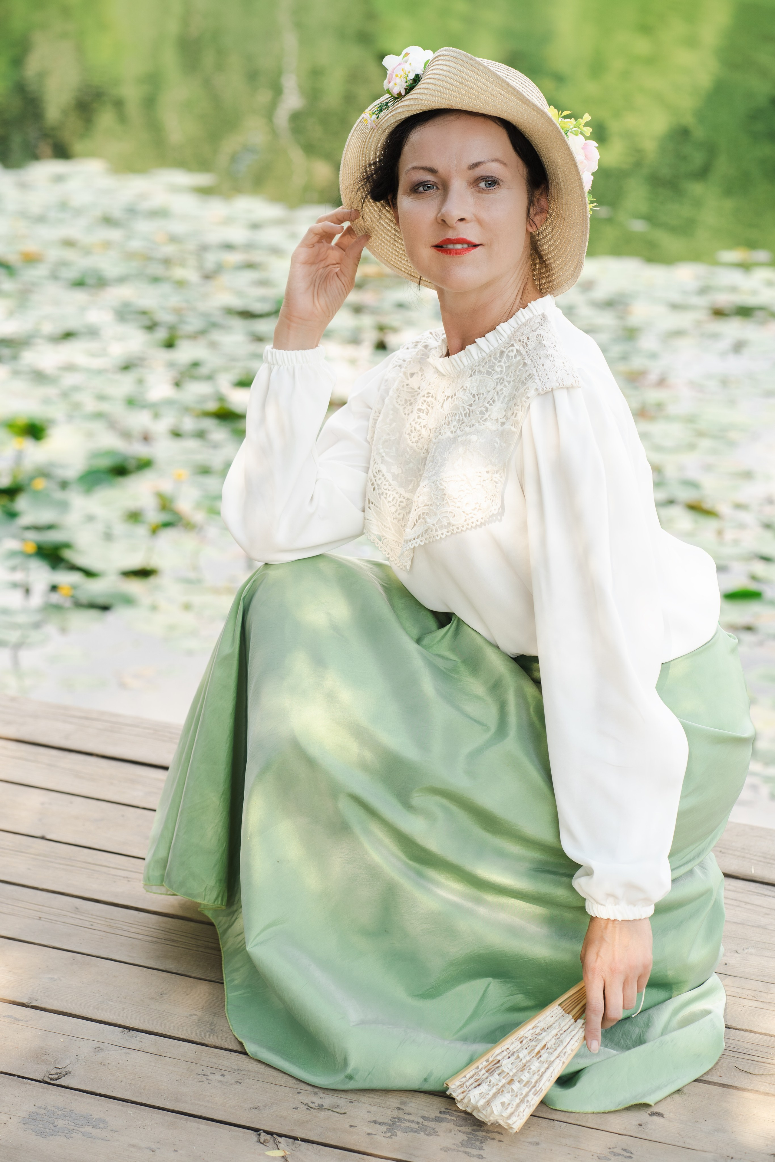 Девушка с кувшинками. Семейный и детский фотограф Ирина Ильиных-Вольная в Москве и не только