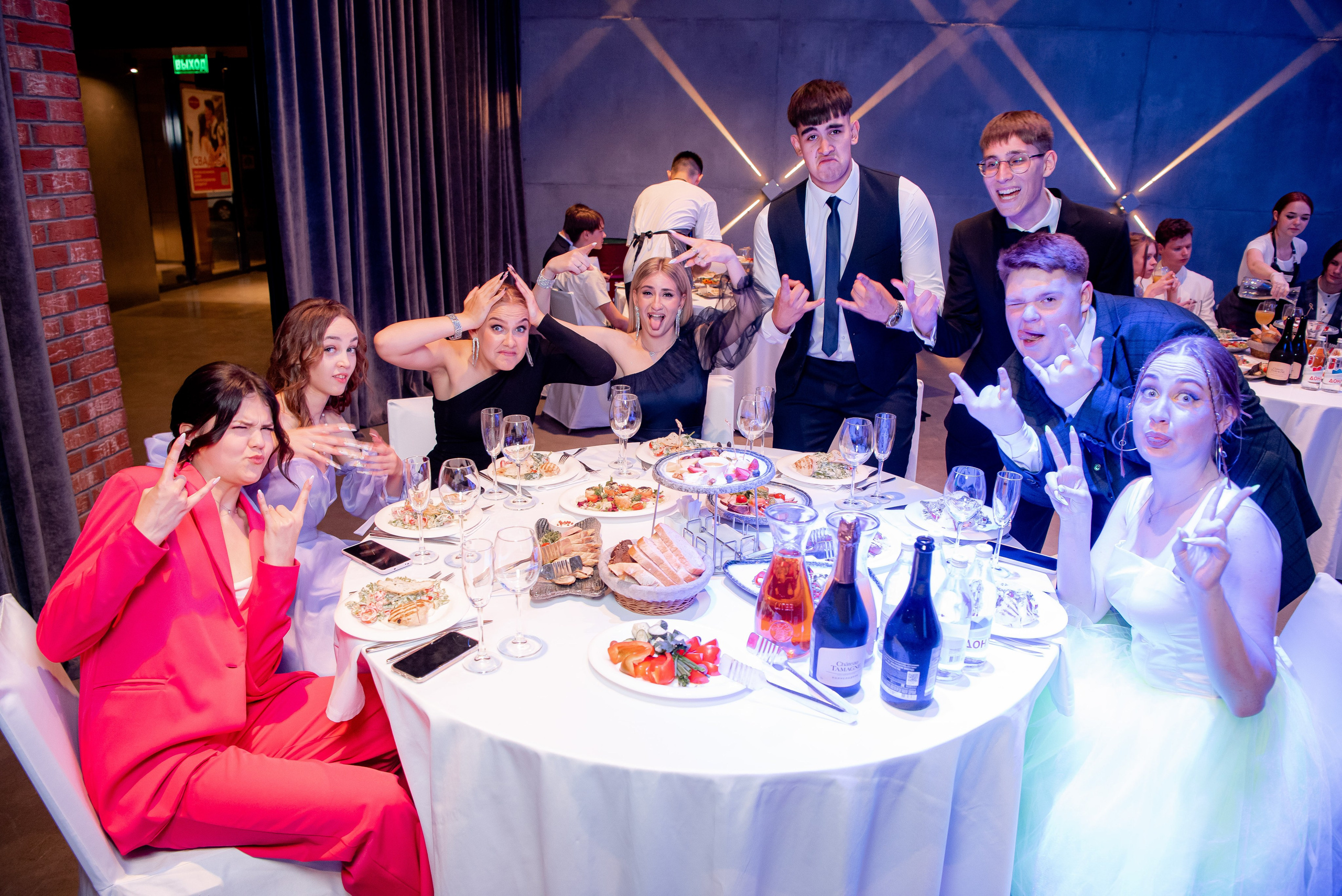 140 Школа. Вручение и Банкет. Сити Холл. Фотограф в Волгограде и Волжском Александр Горбань