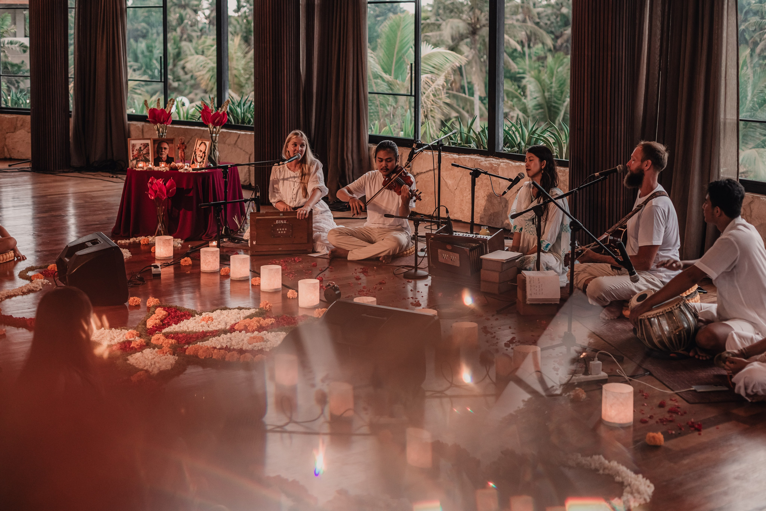 Kirtan at Soulshine nov. Мариам Багдасарян