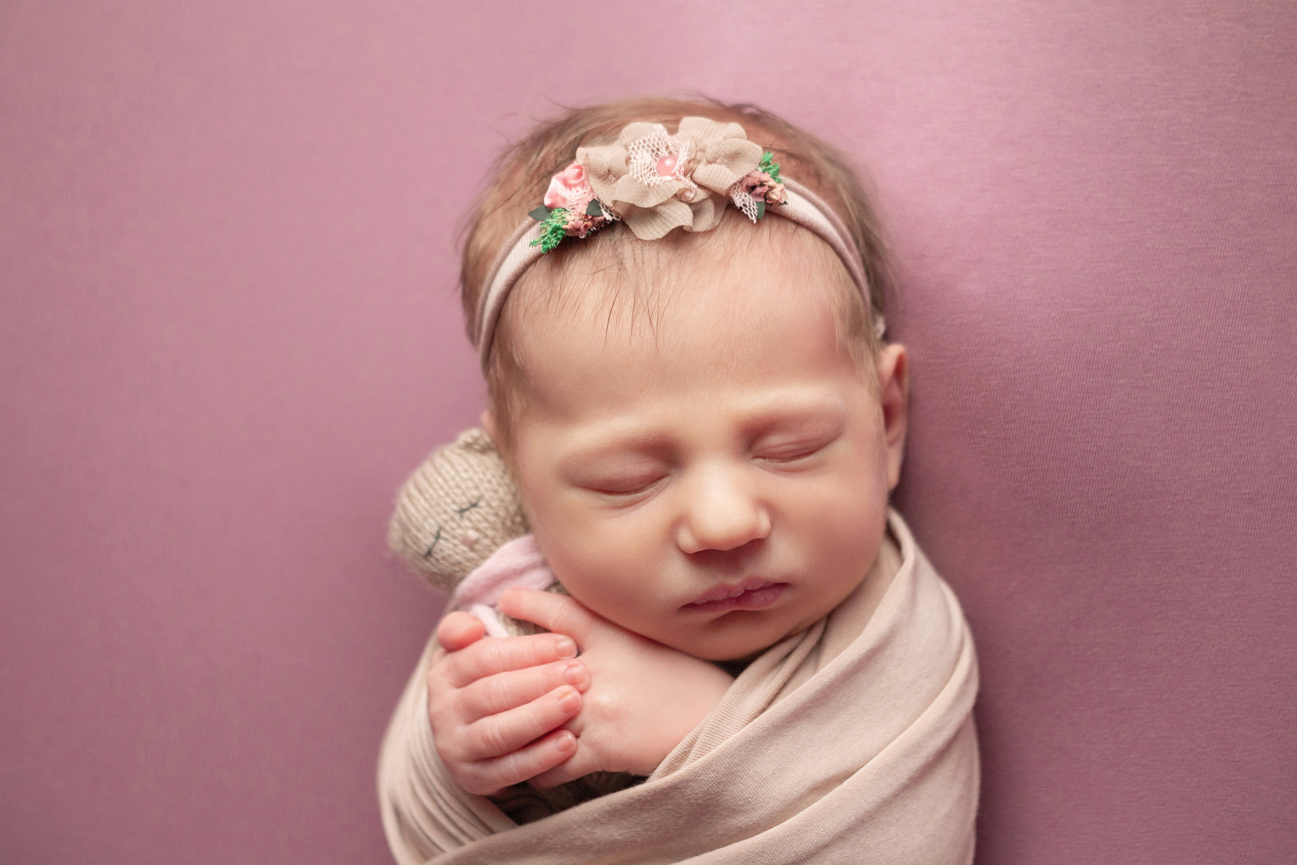 Классический стиль newborn. Фотограф новорождённых Анапа Елена Кушнарь