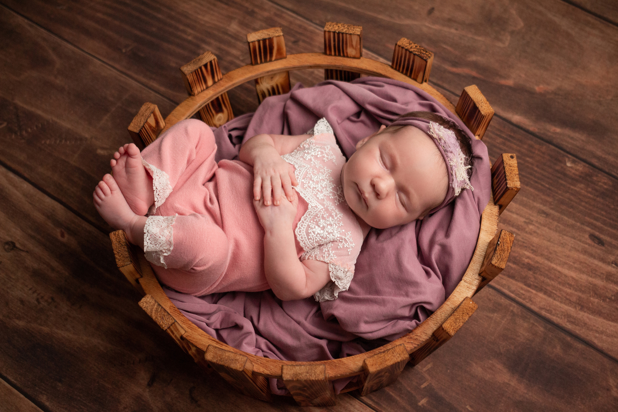 Классический стиль newborn. Фотограф новорождённых Анапа Елена Кушнарь